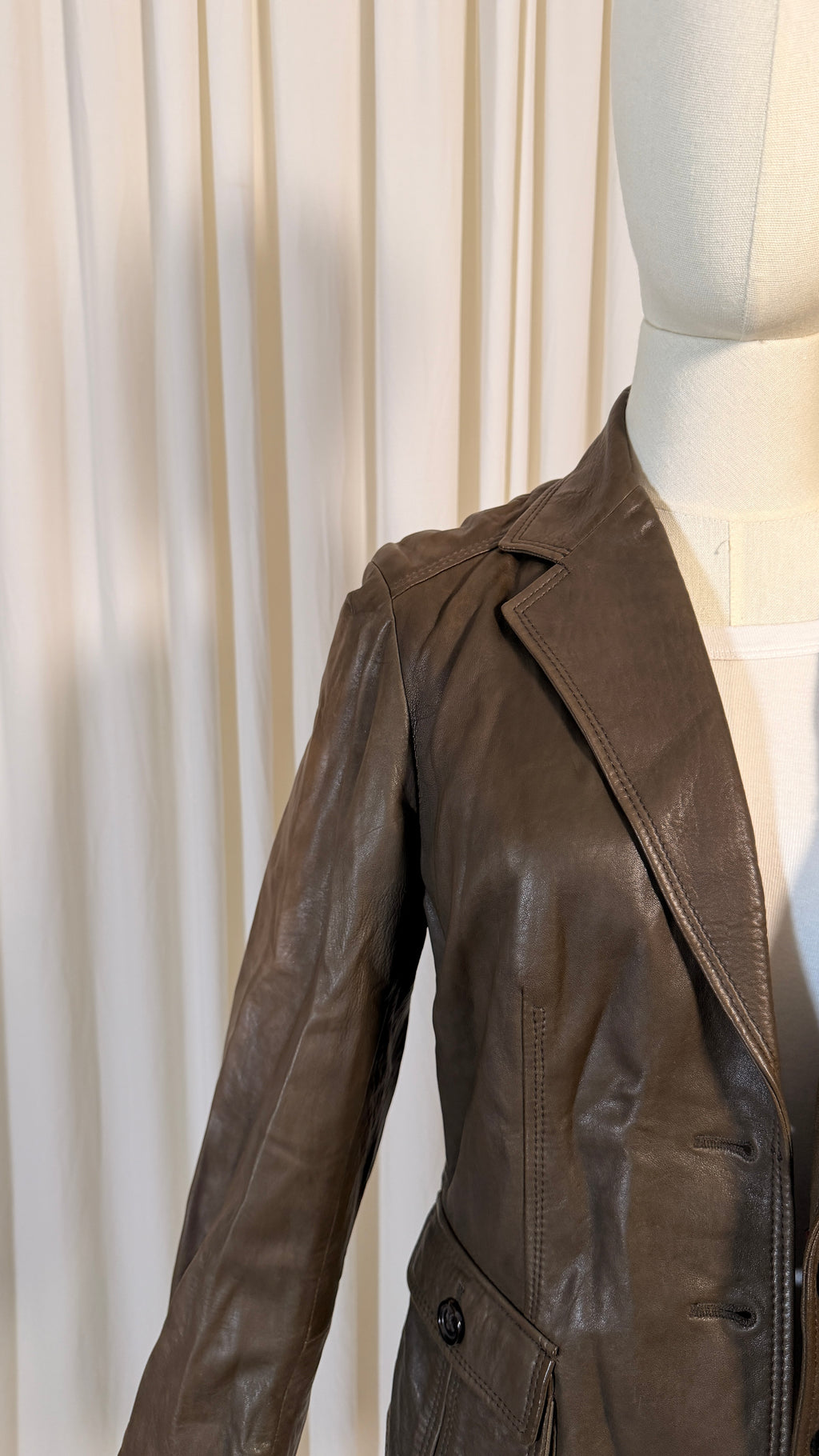 Blazer en cuir vintage [H]