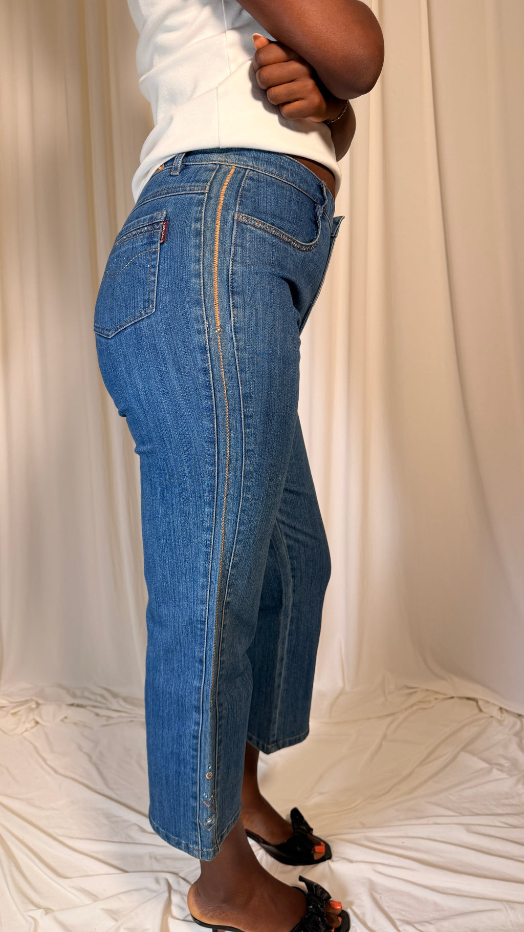 2000’s Capri Jeans [38]