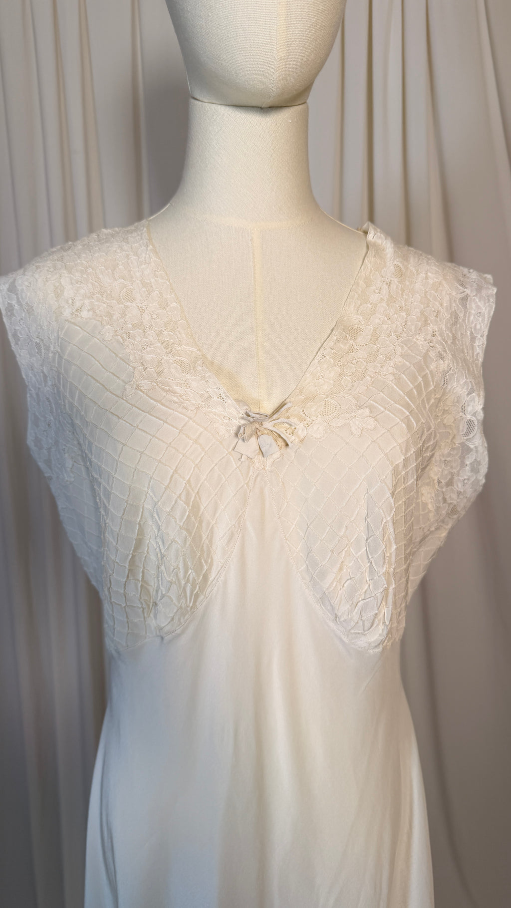 Vintage Silk Night Dress [M]