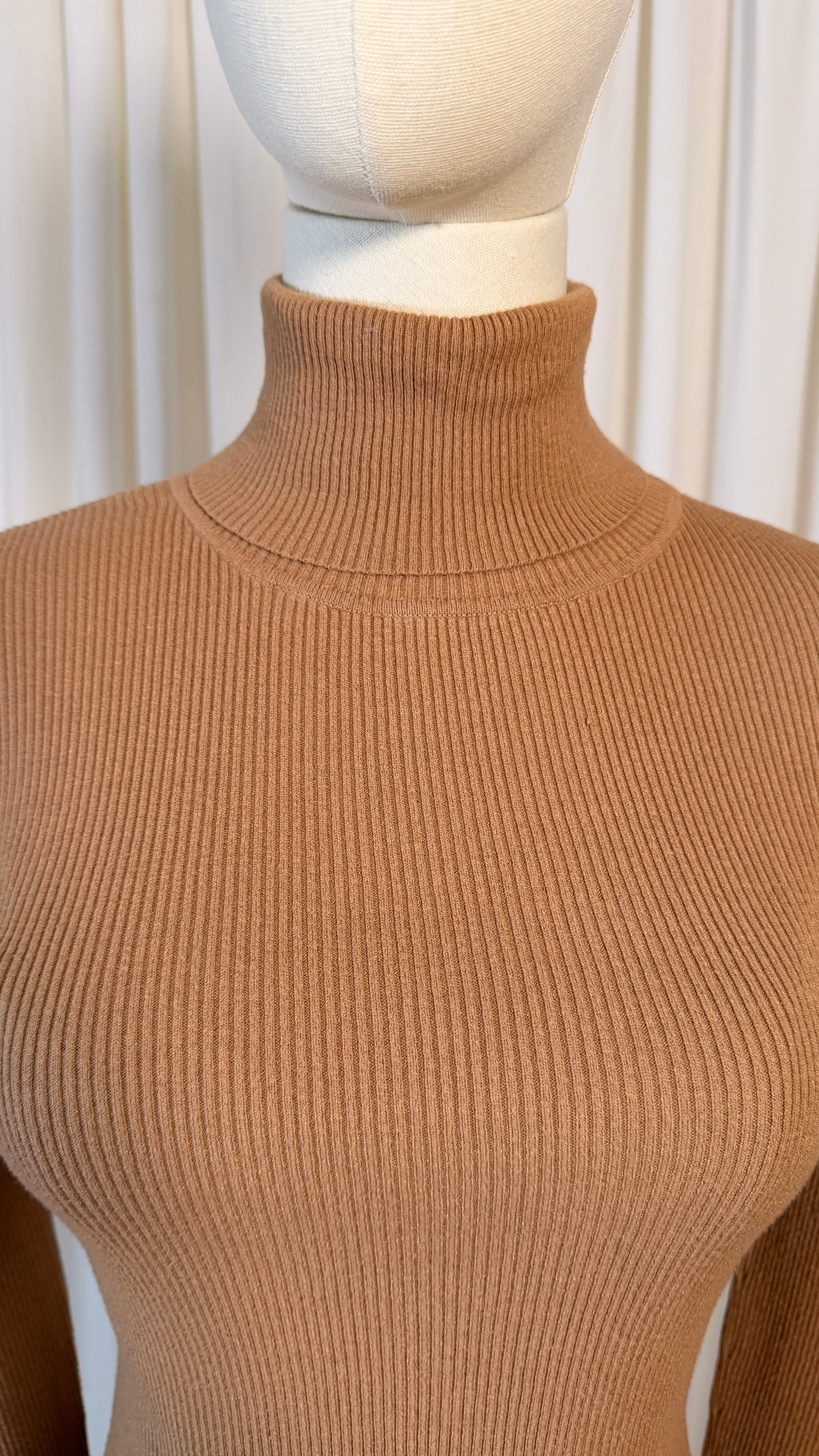 Col polo marron clair [H]