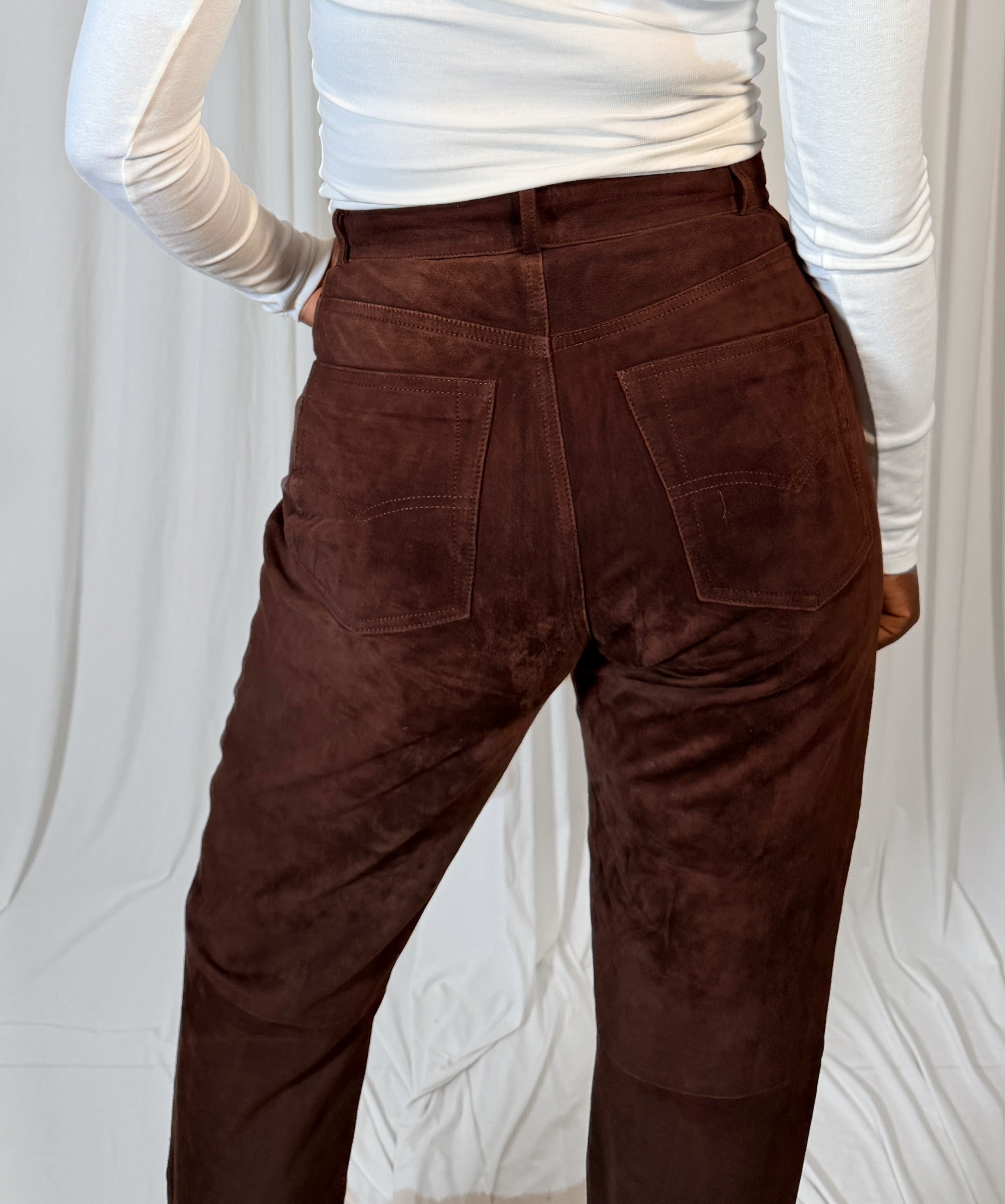 Ensemble vintage en cuir suédé