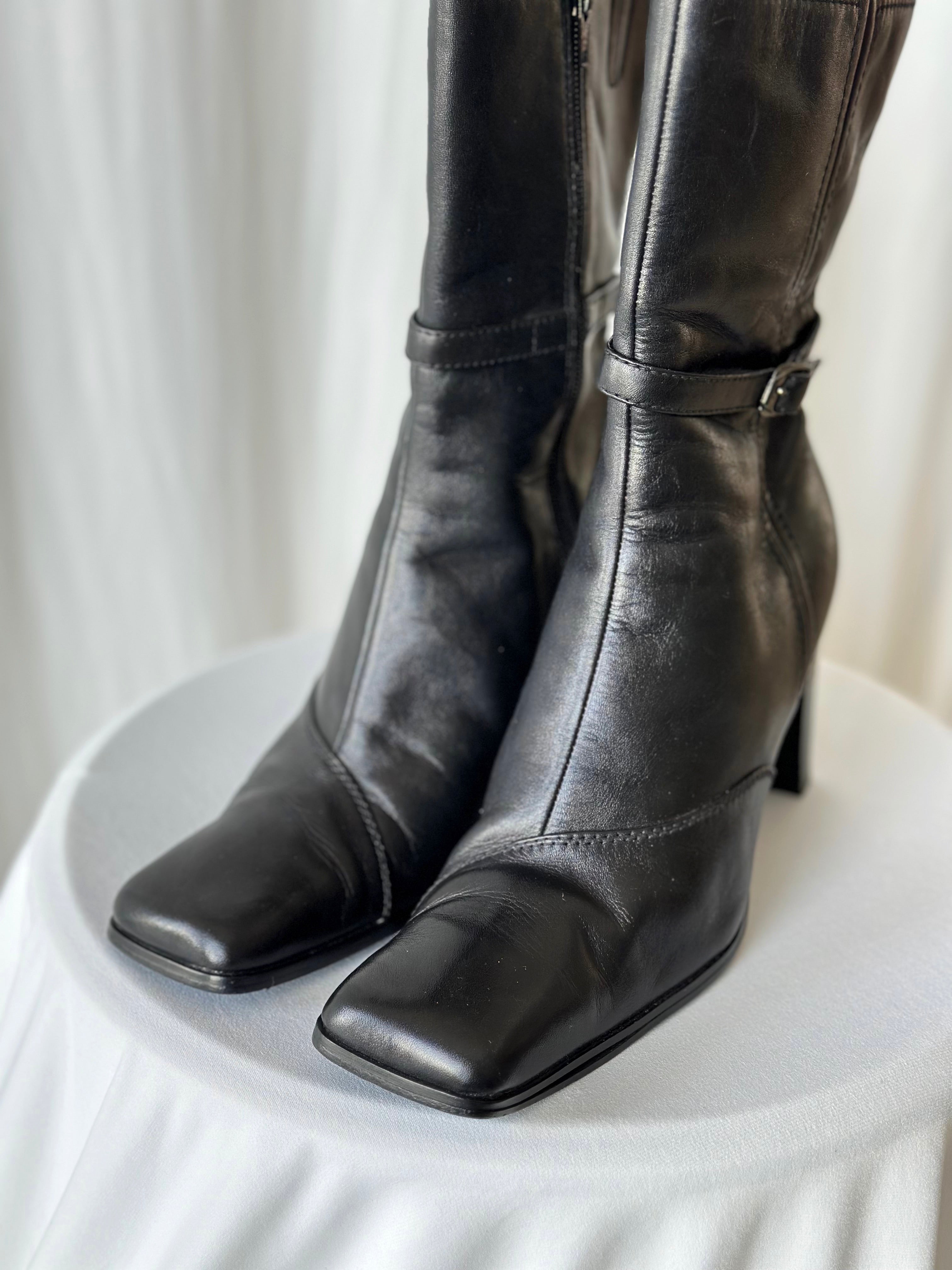 90’s Black Boots [41]