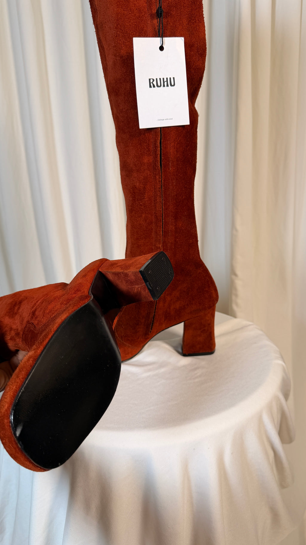 70s Suede Boots [37]