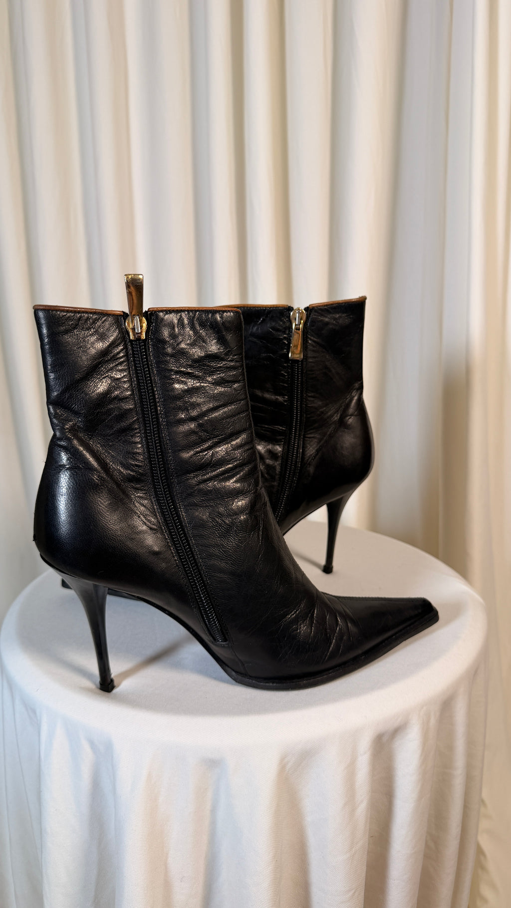 Vintage Pointy Ankle Boots [37]