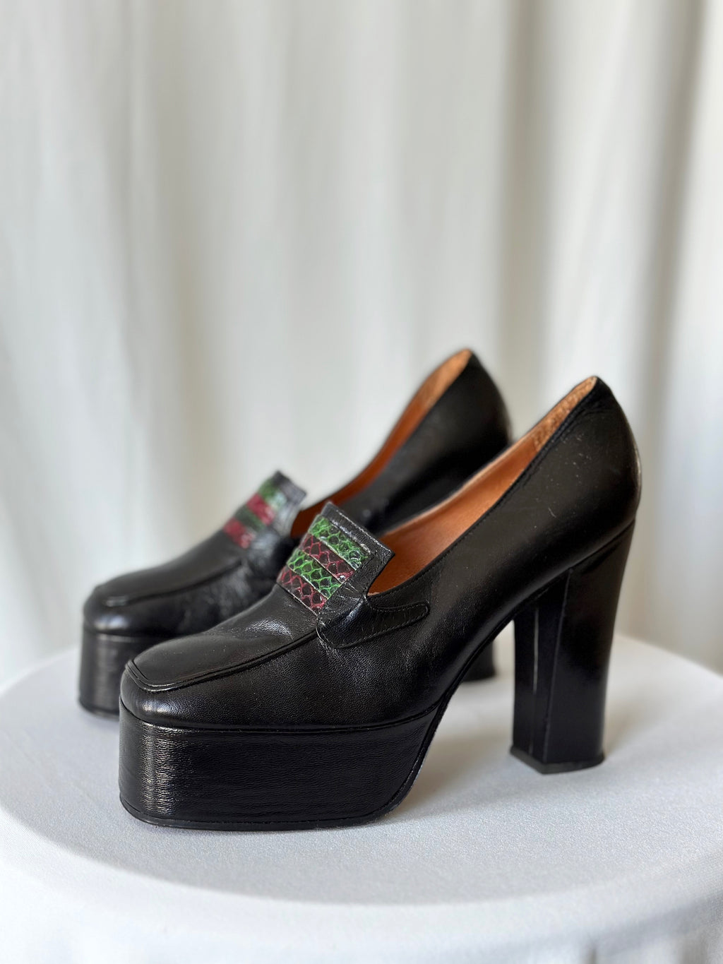 Vintage Platform shoes [37]