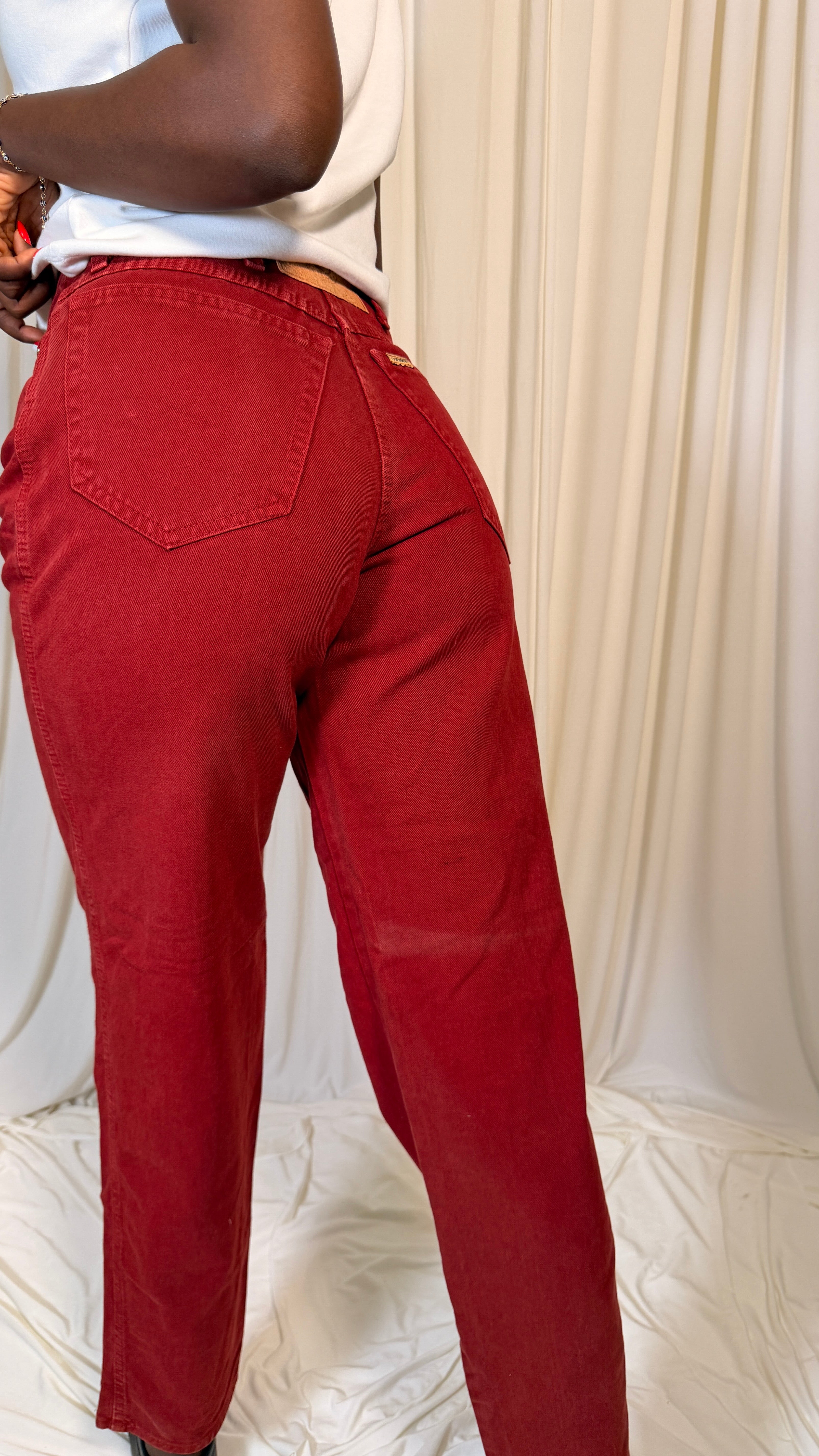 Red Vintage Jeans [36]