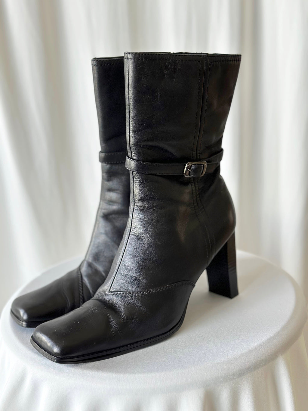 90’s Black Boots [41]