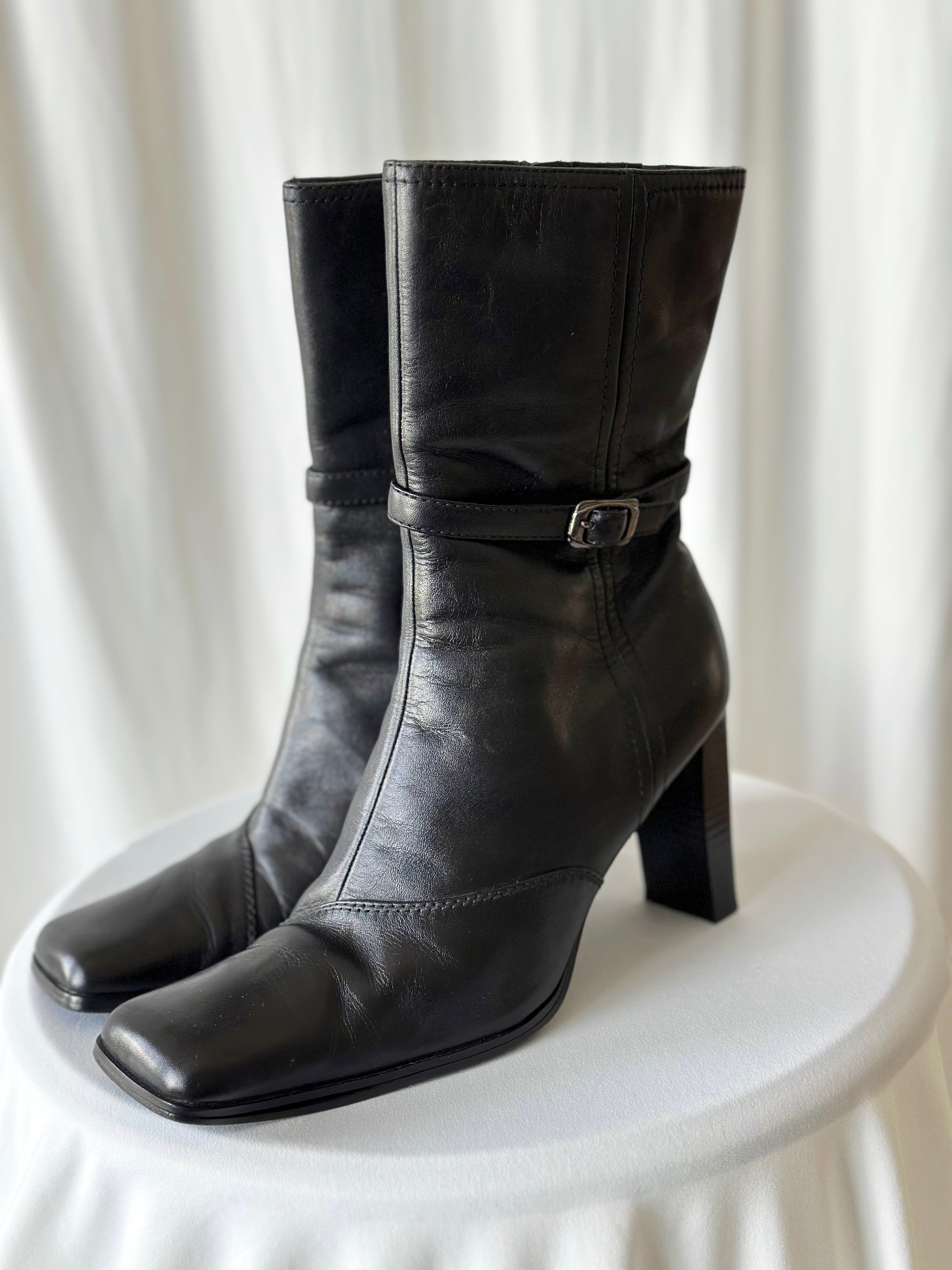 90’s Black Boots [41]