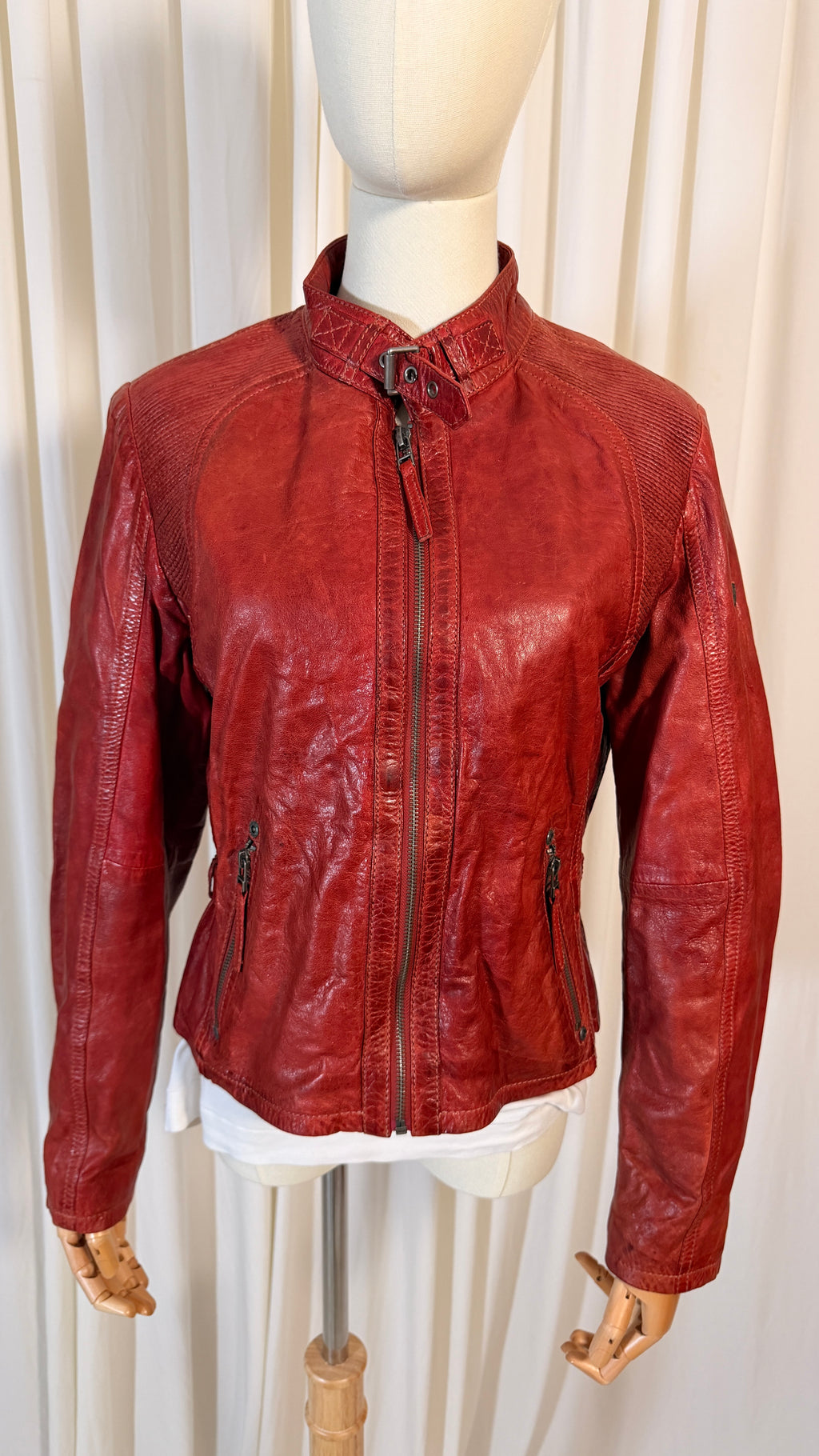 Blouson de moto en cuir rouge [XL]