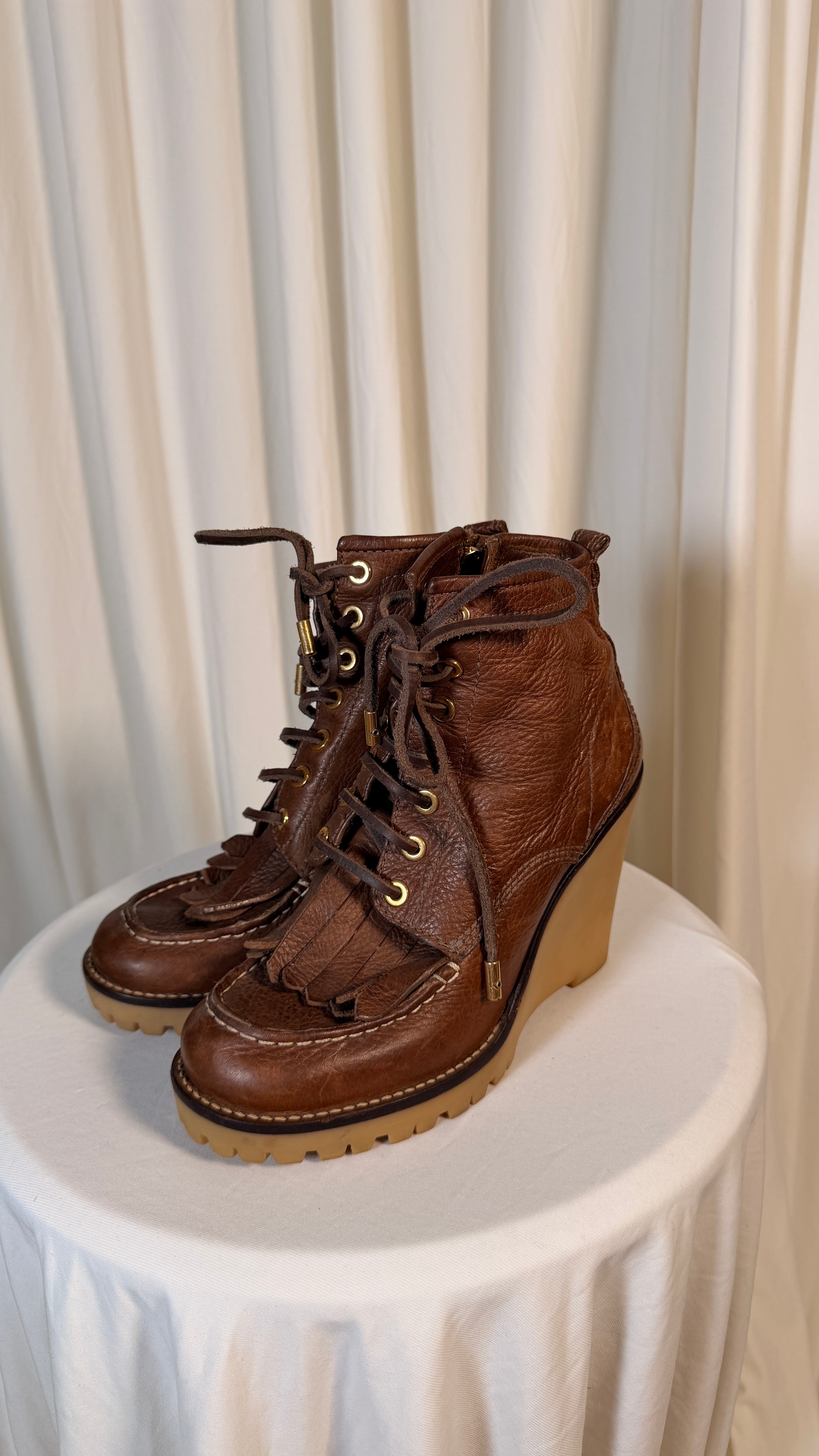 Bottes montantes Tory Burch en cuir marron, style Oxford [39]