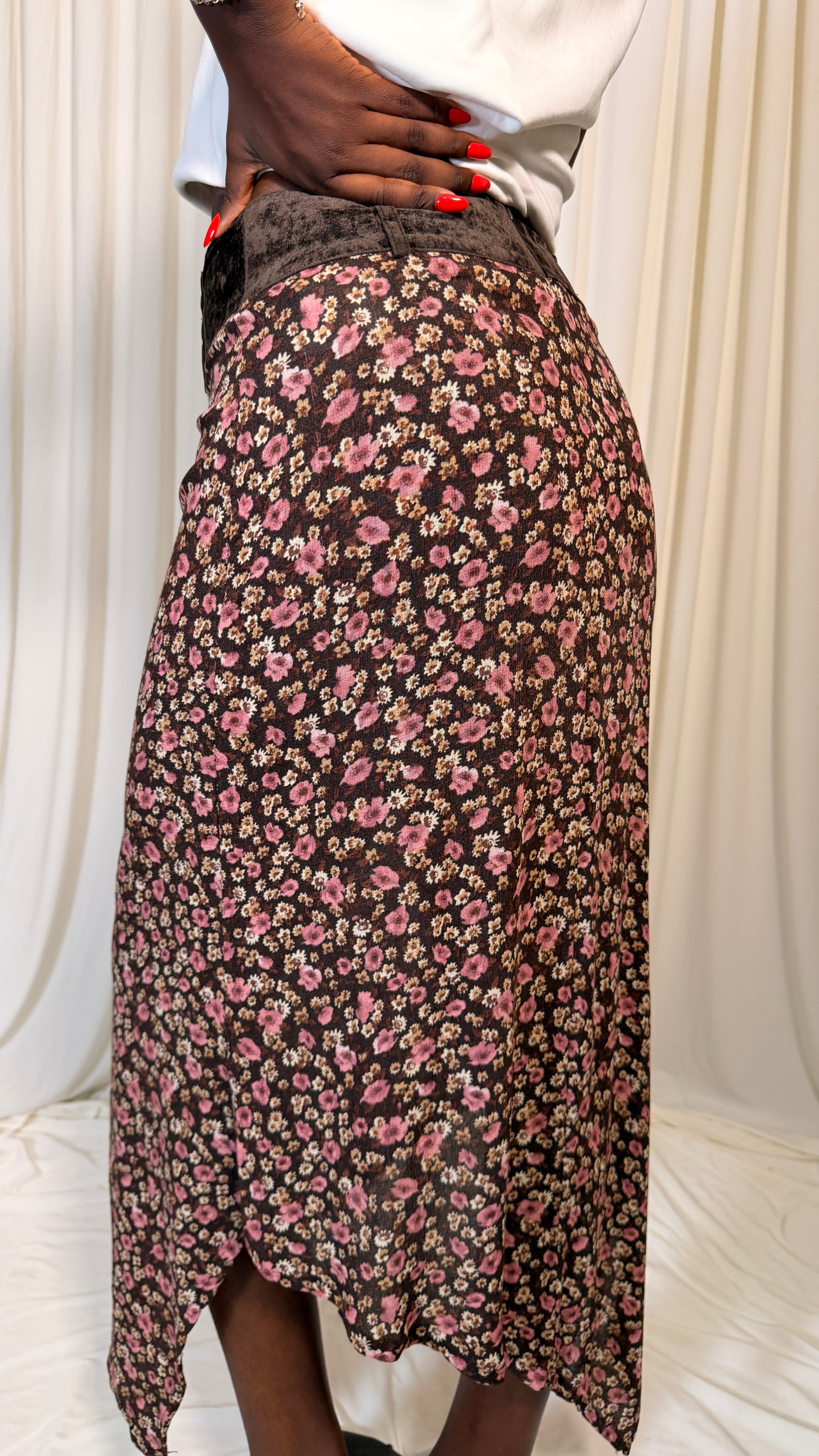 Vintage asymmetric Skirt [36]