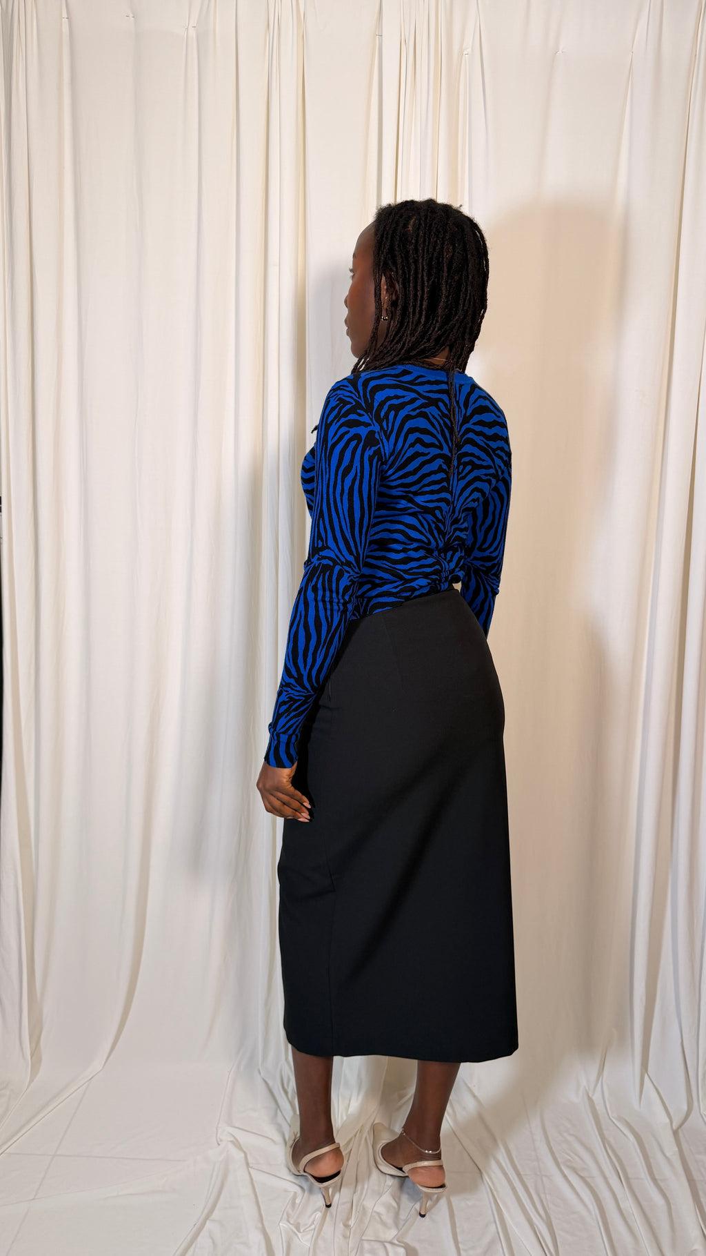 Jupe vintage noire boutonnée [36]