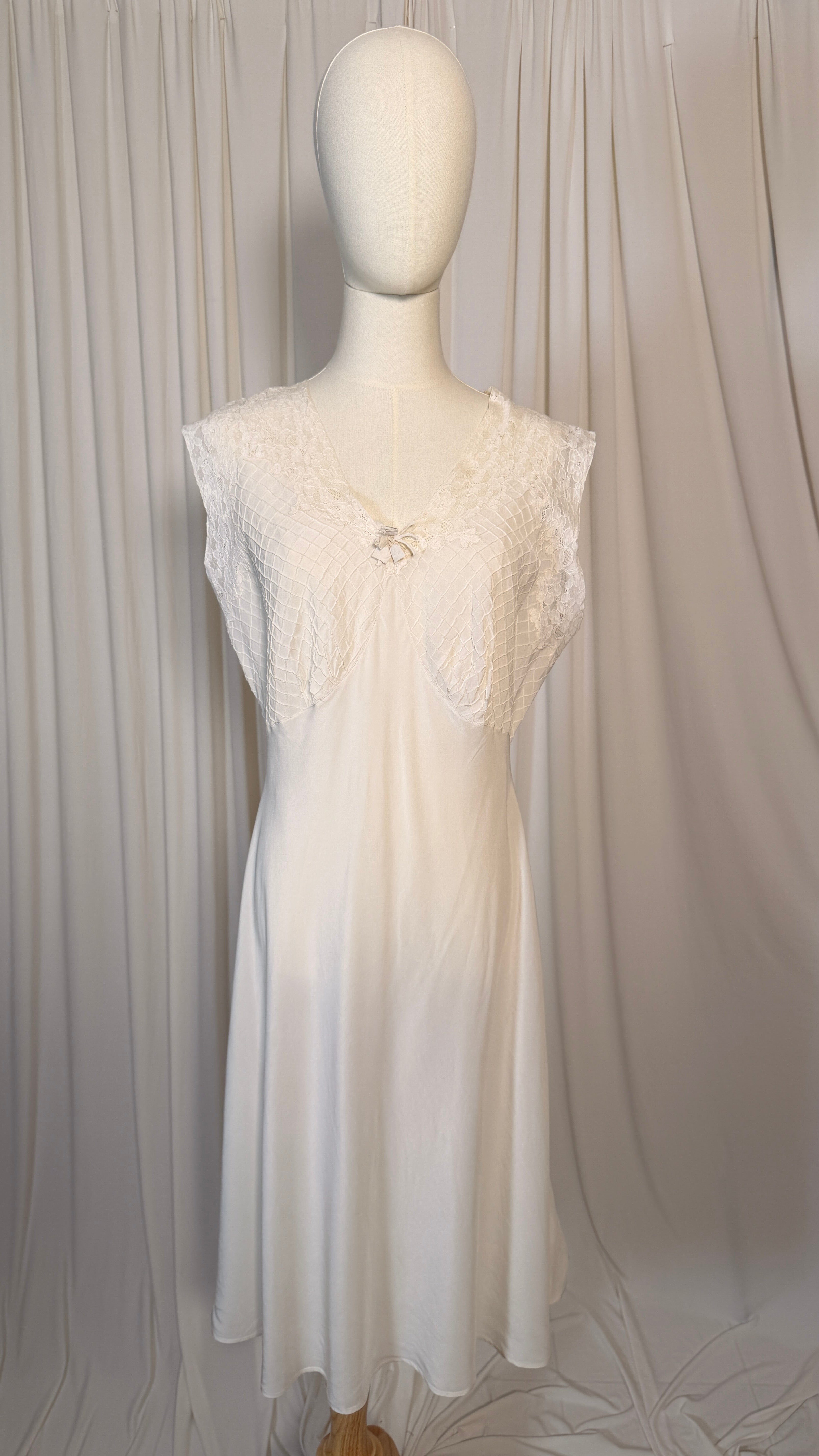 Vintage Silk Night Dress [M]