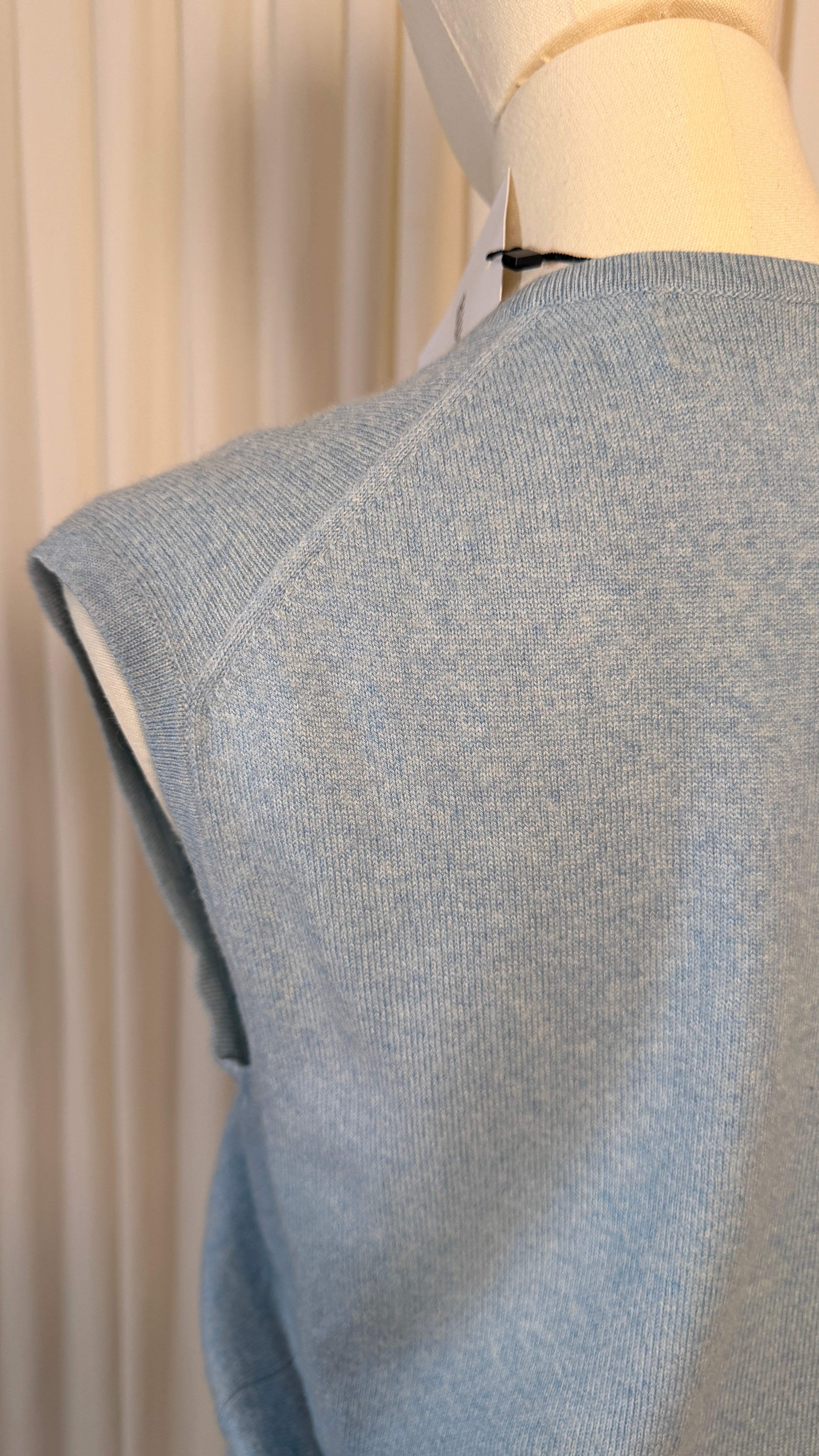 Gilet bleu clair [L]