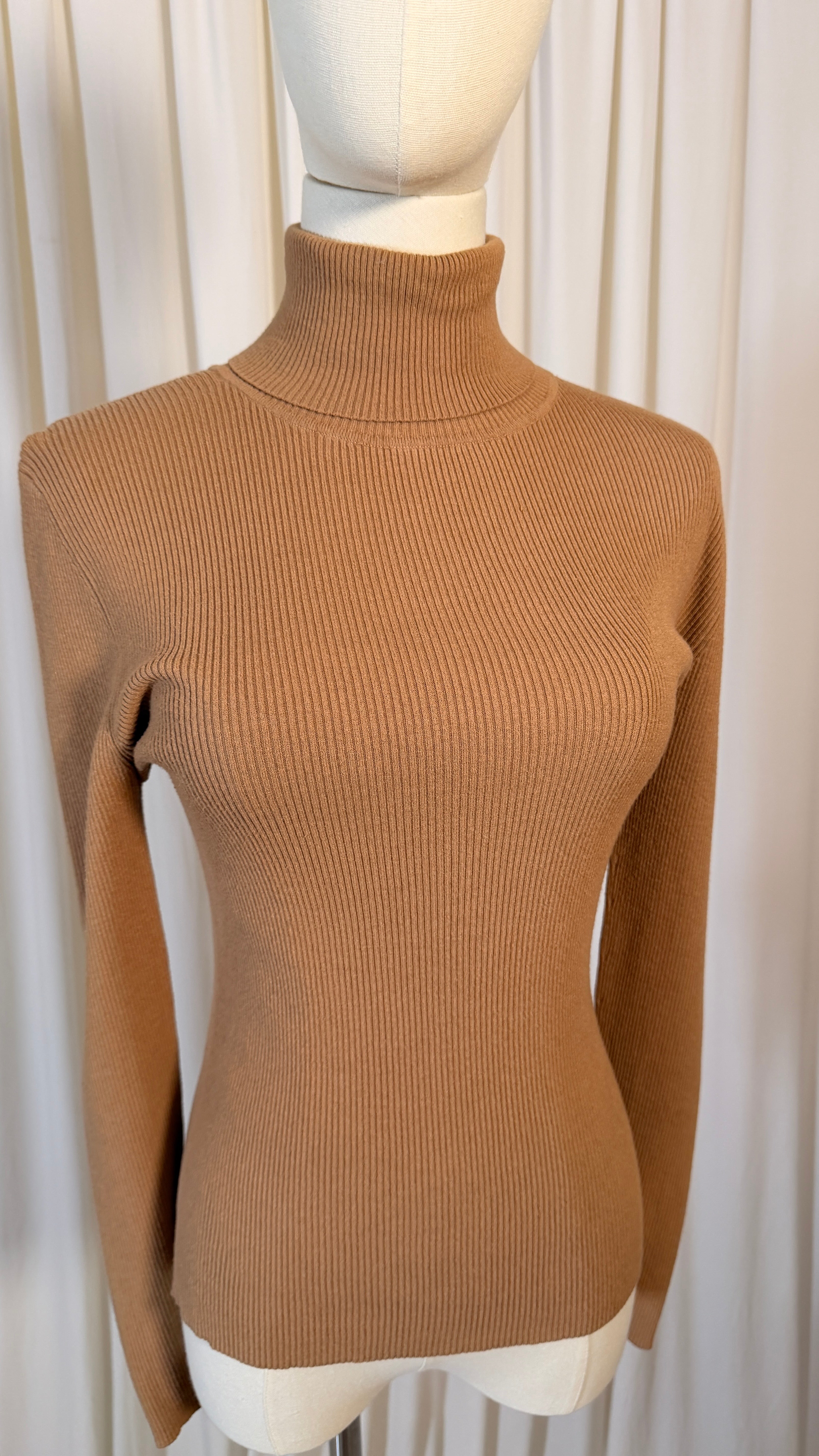 Col polo marron clair [H]