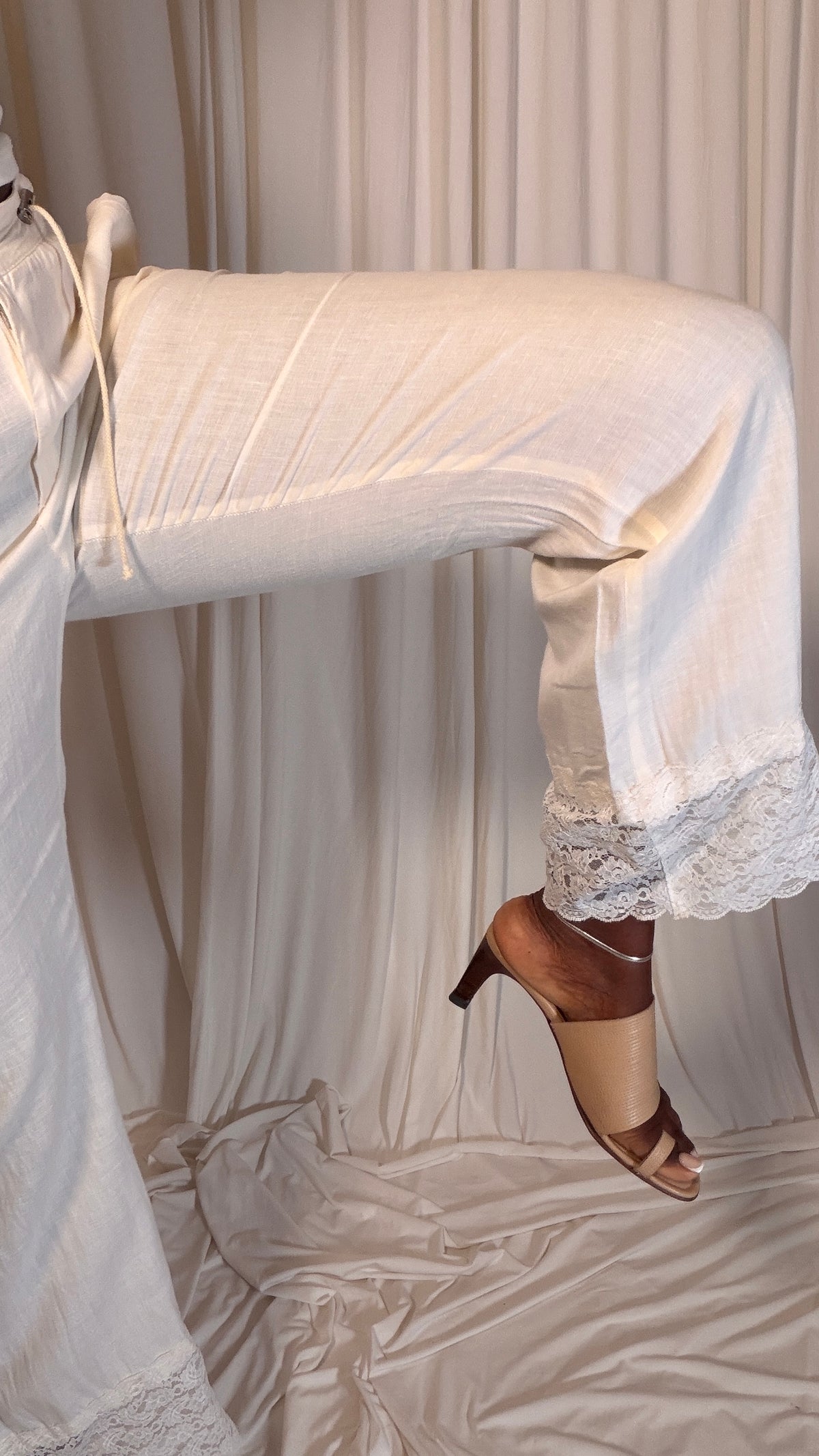 Vintage Linen Lace Trousers [44]