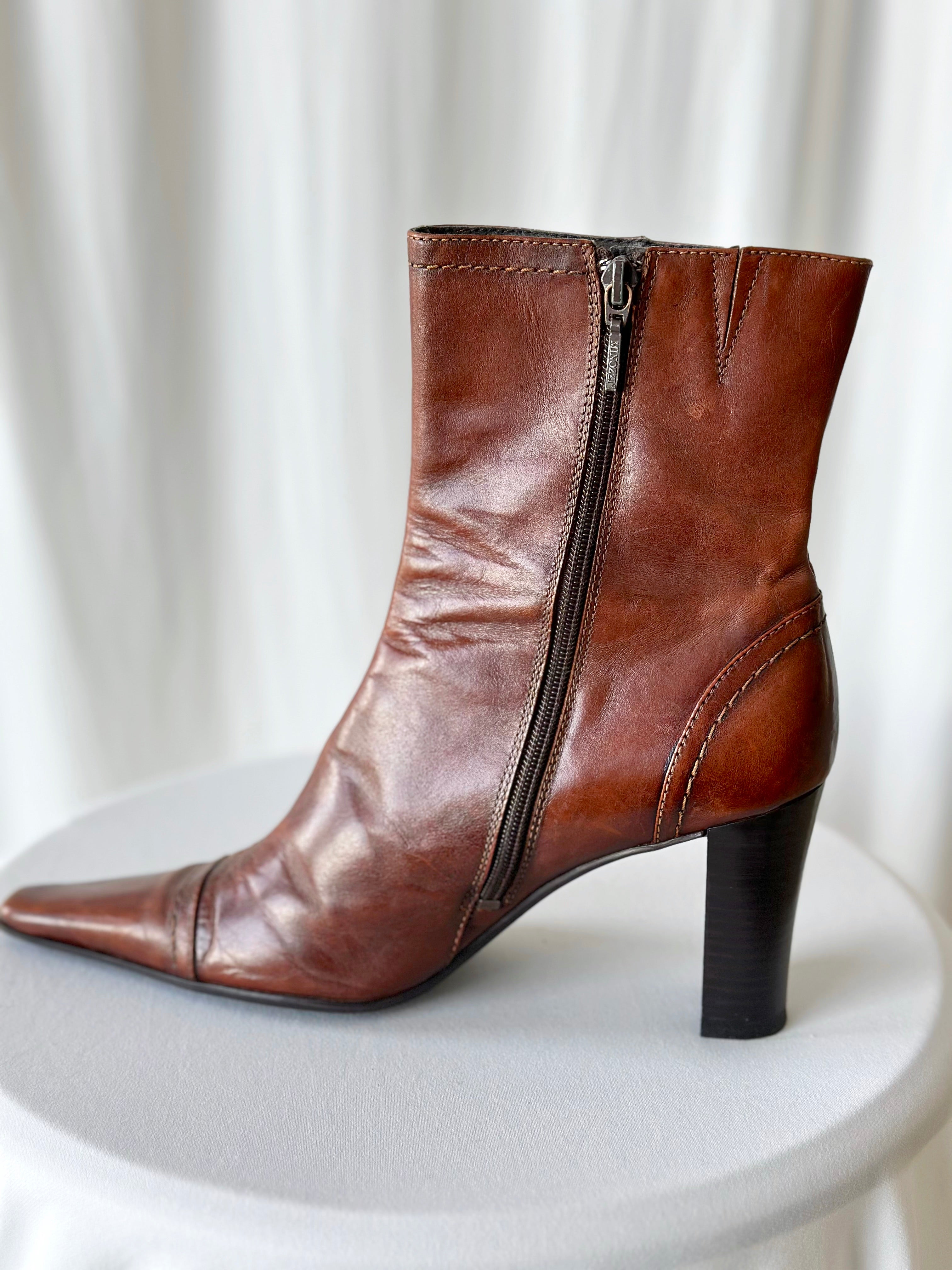 Brown Ankle Boots [40]