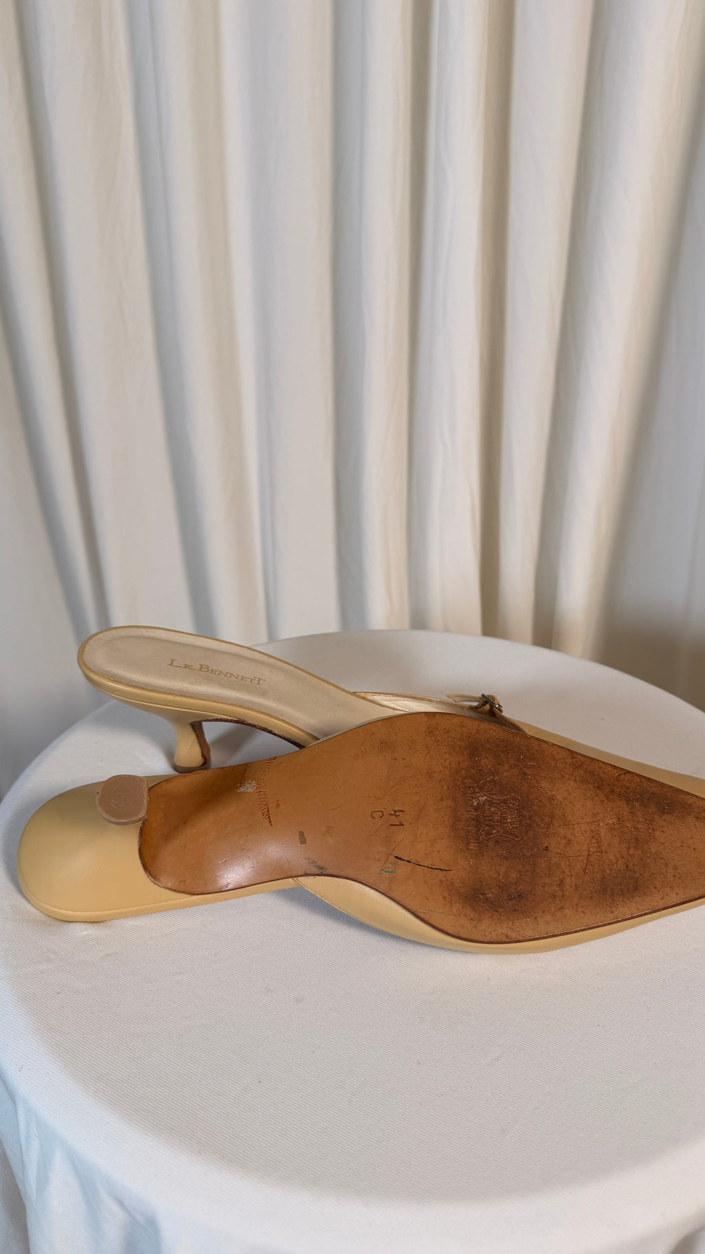 Escarpins vintage L.K.Bennett en cuir crème [41]