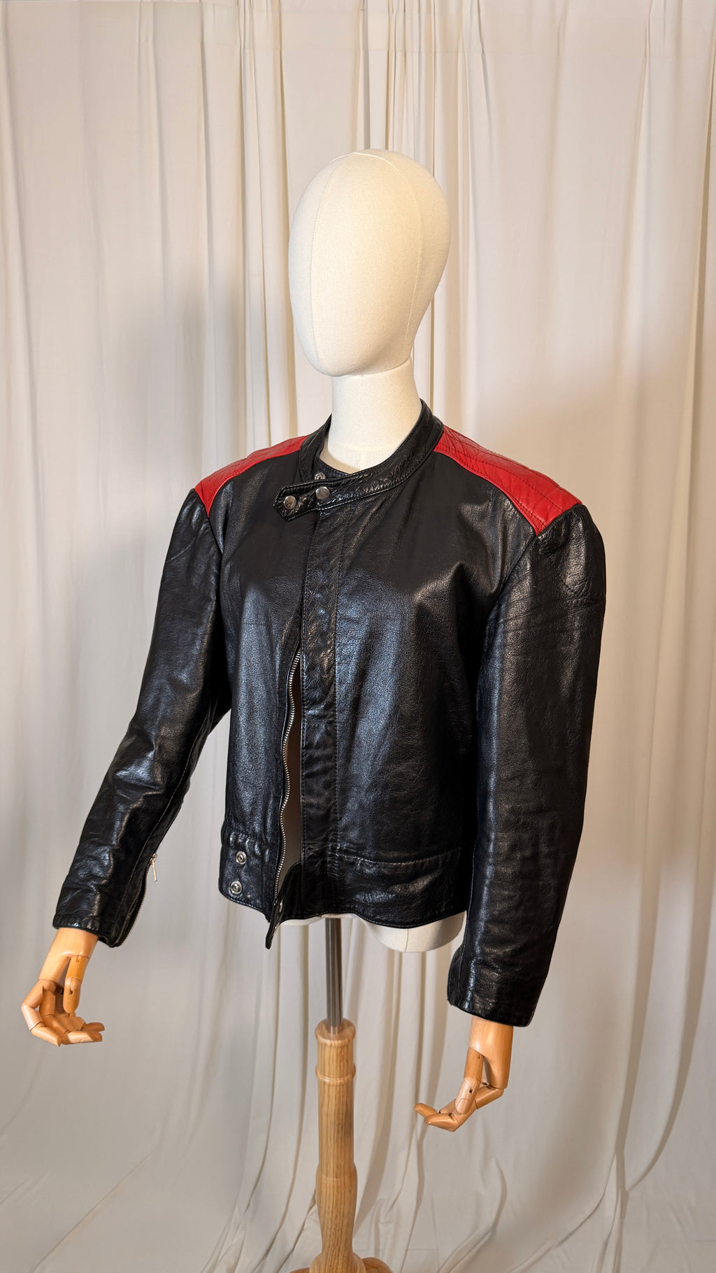 Blouson Motard Vintage en Cuir Rouge