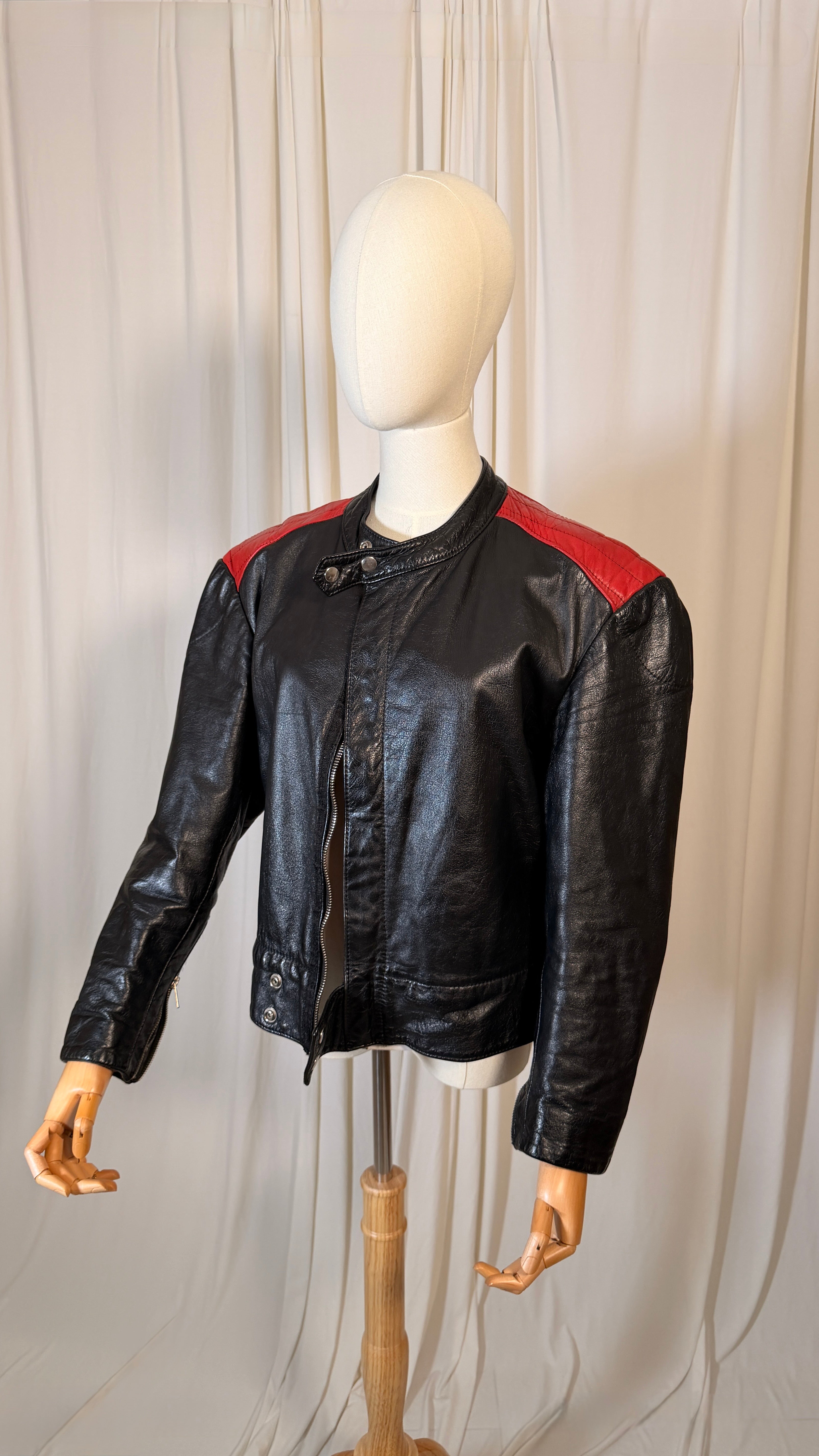 Blouson Motard Vintage en Cuir Rouge