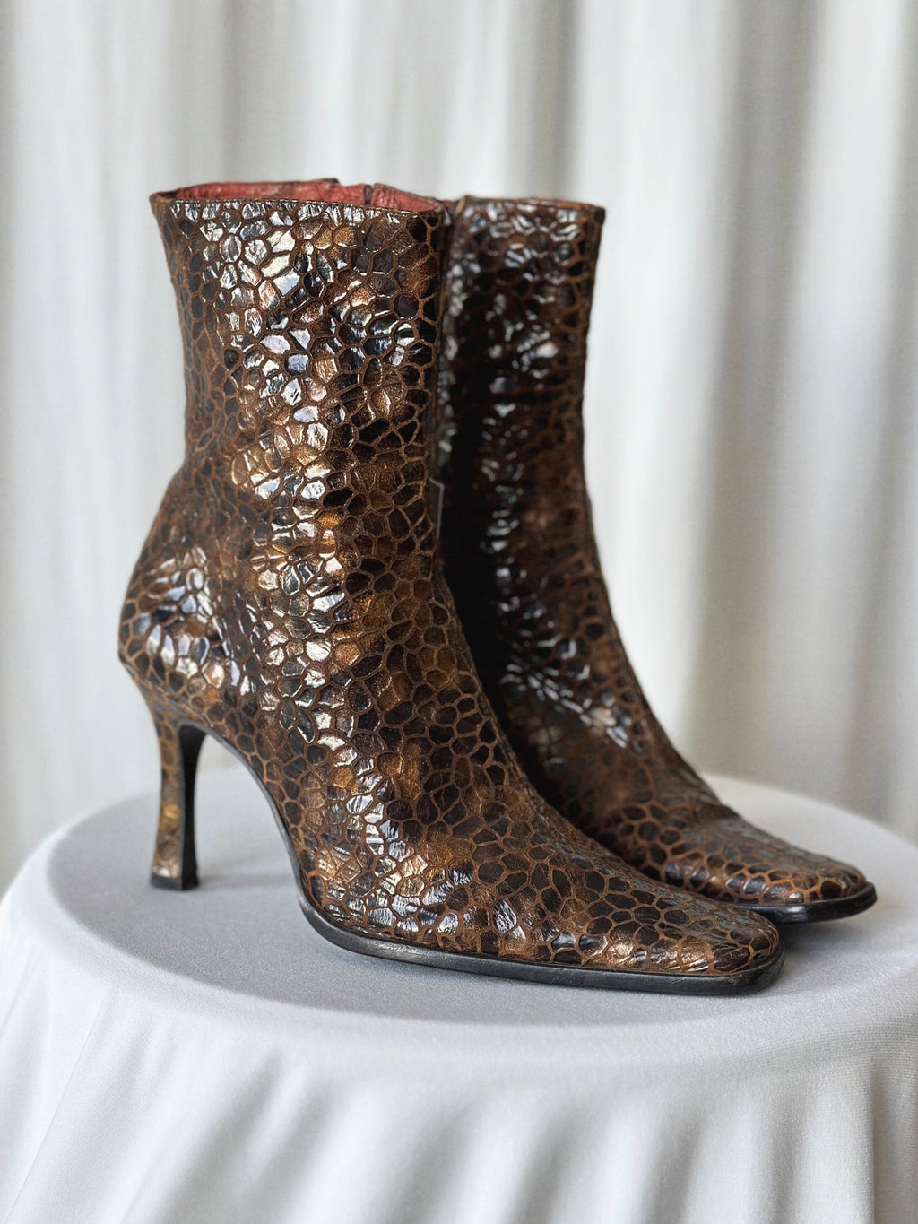 Leather Ankle Boots [39]