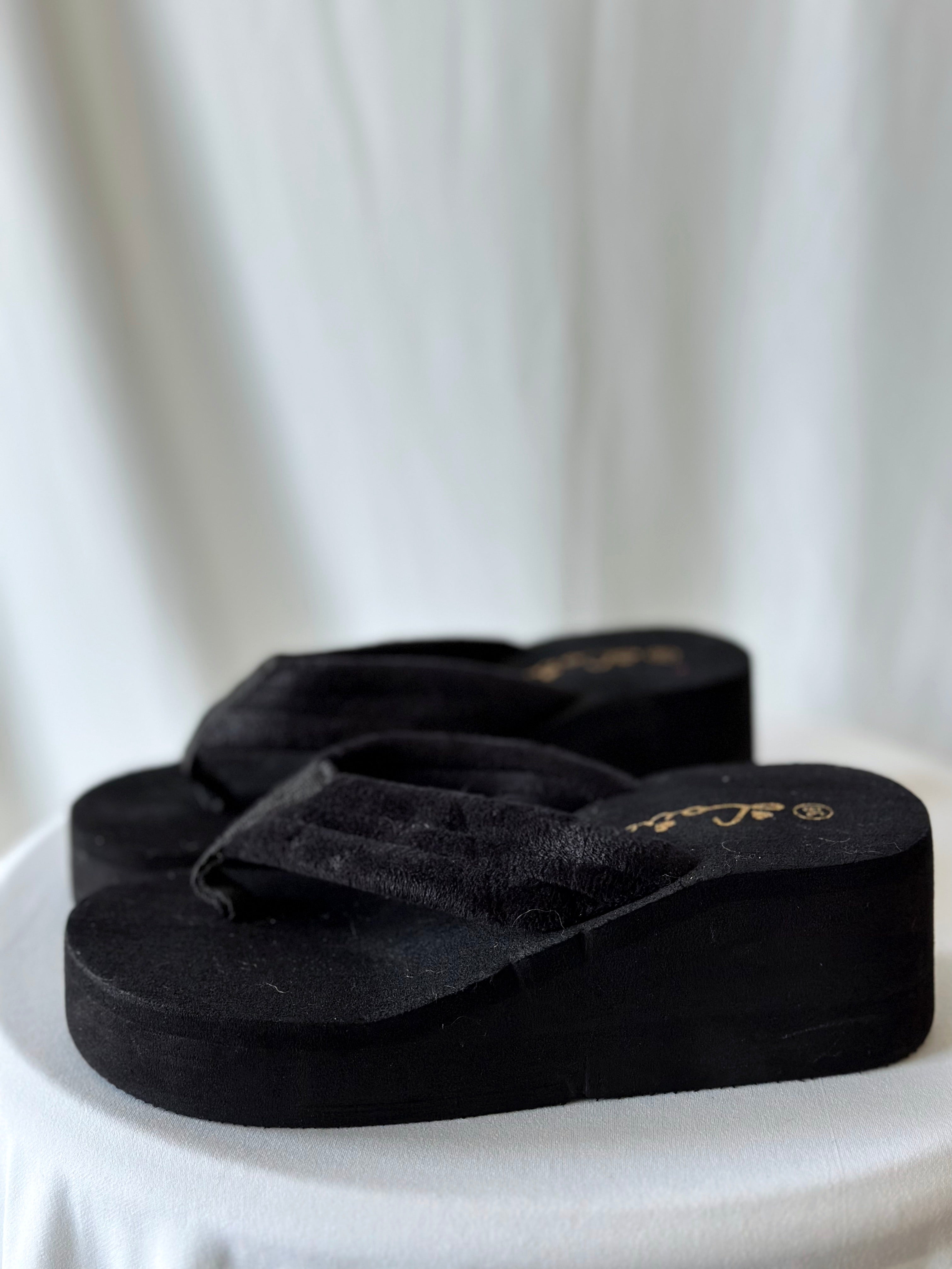 Flatforms Sandals [36]