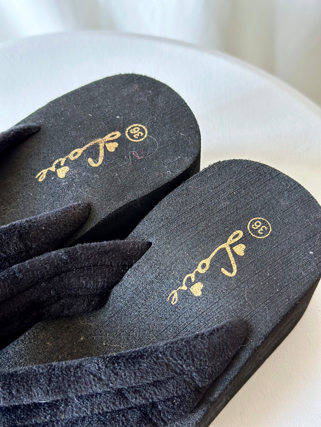 Flatforms Sandals [36]