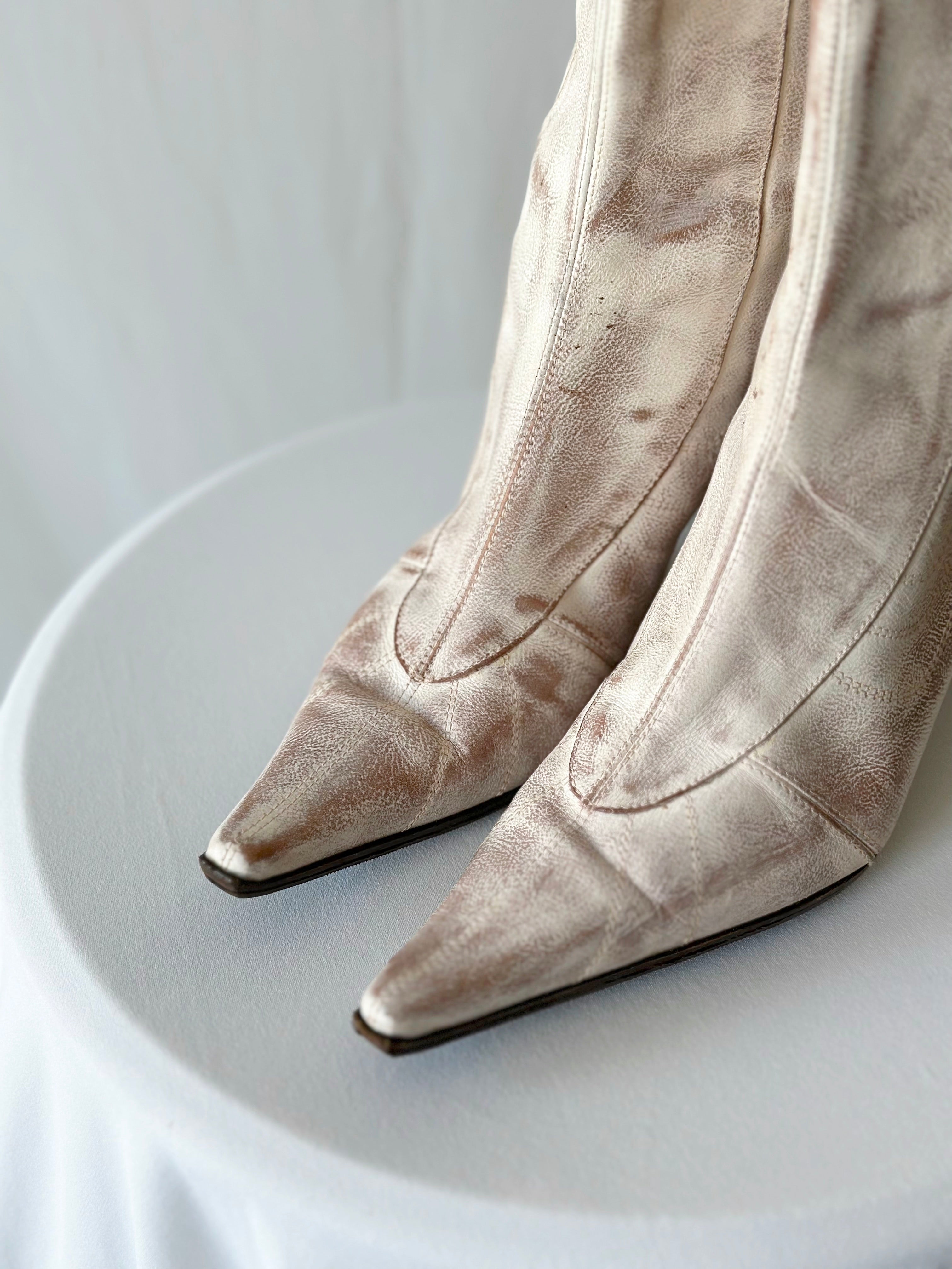 Pointy Leather Boots [38]