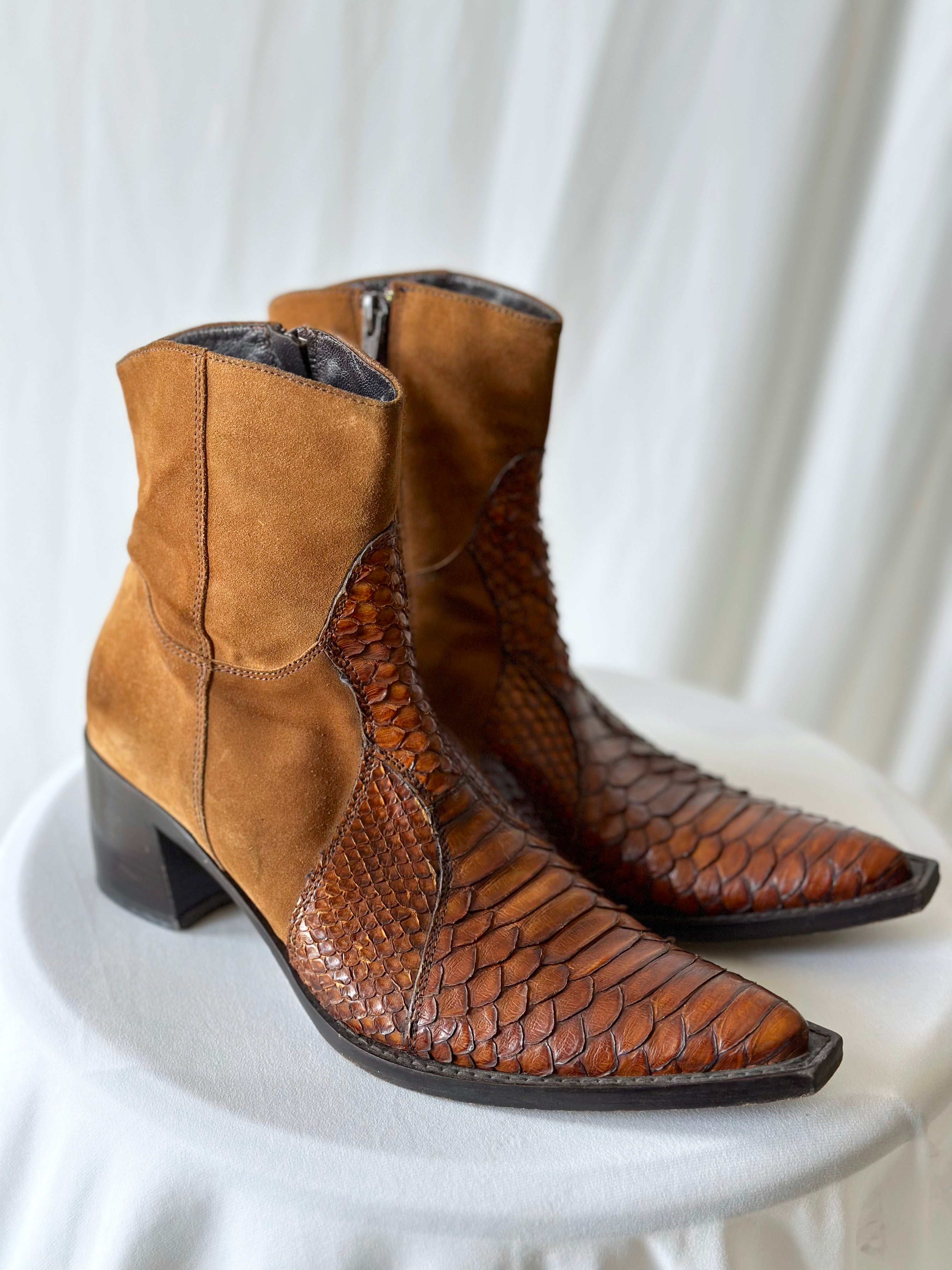 Brown Boots [37]