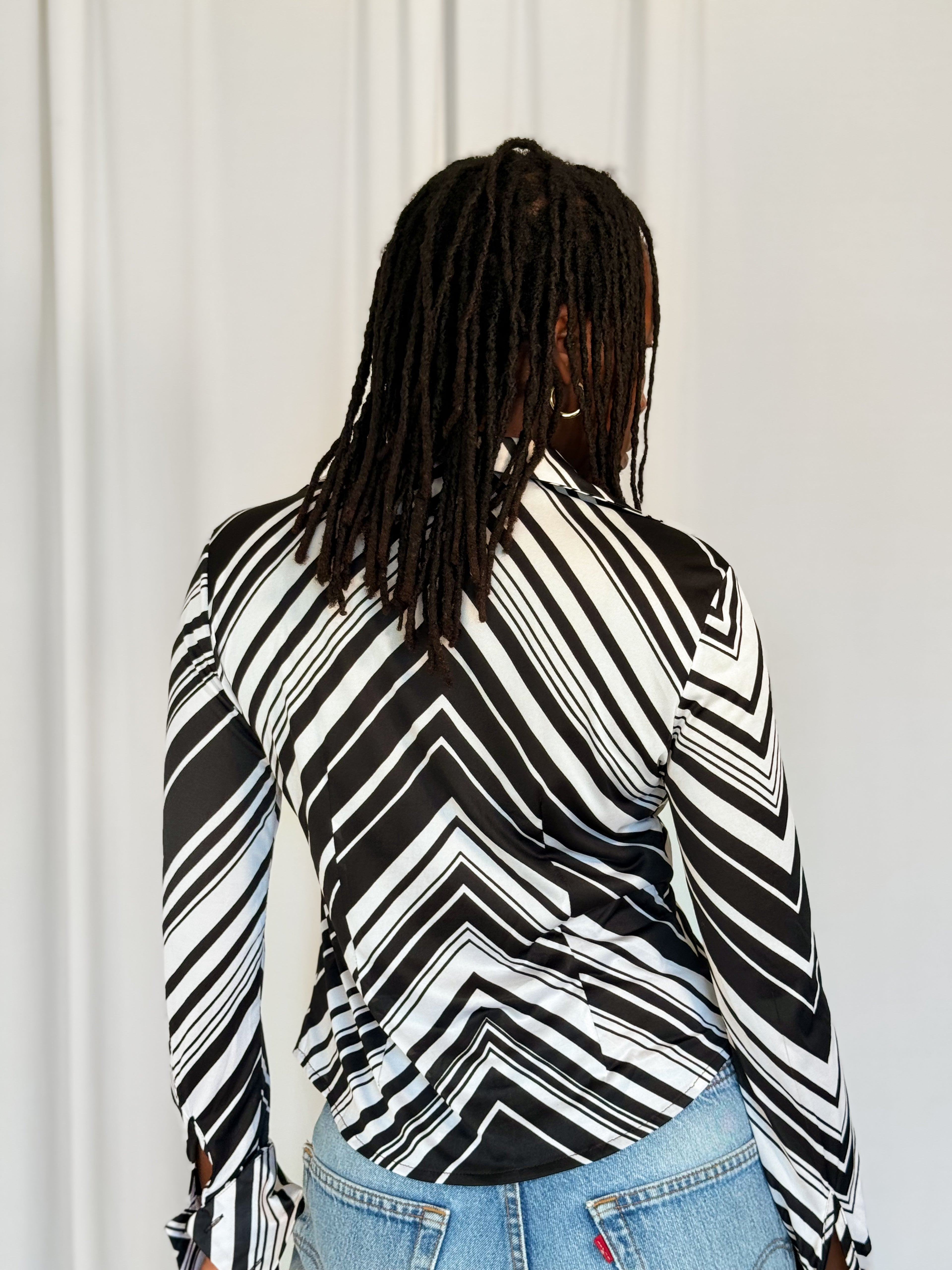 Black and White Vintage Blouse [M]
