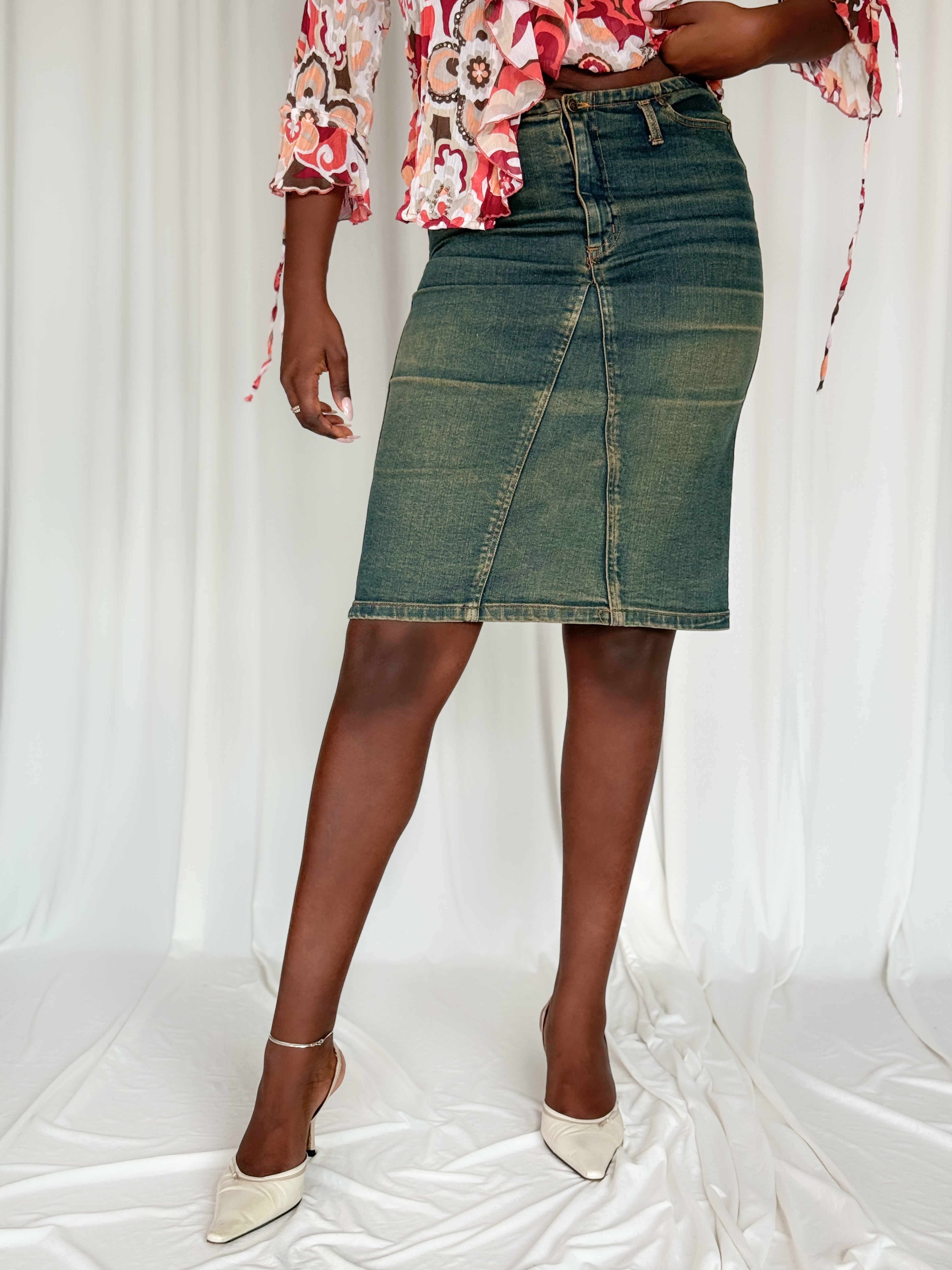 Denim Skirt [38]