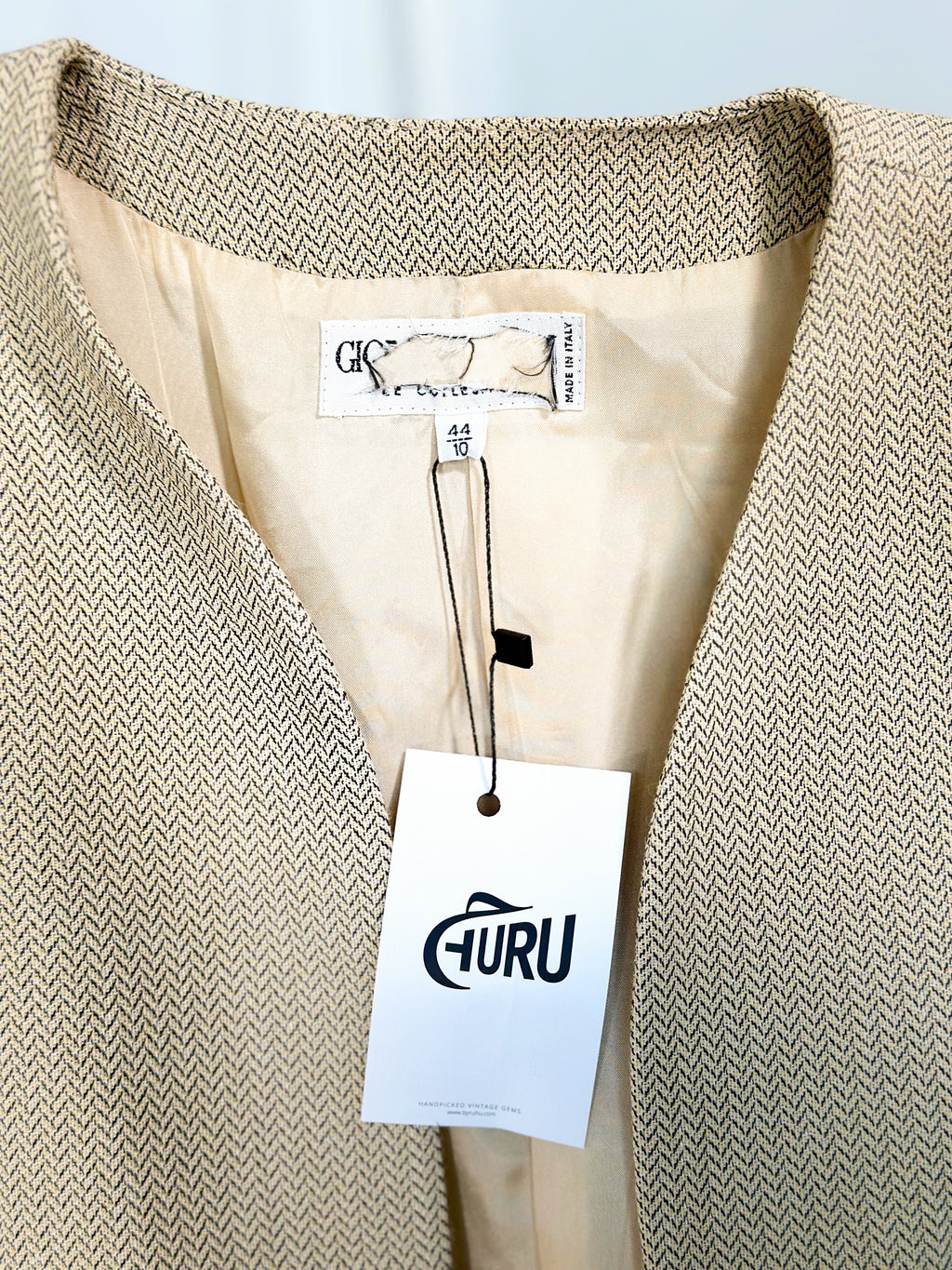 Vintage 80s Giorgio Armani Blazer [S/M]