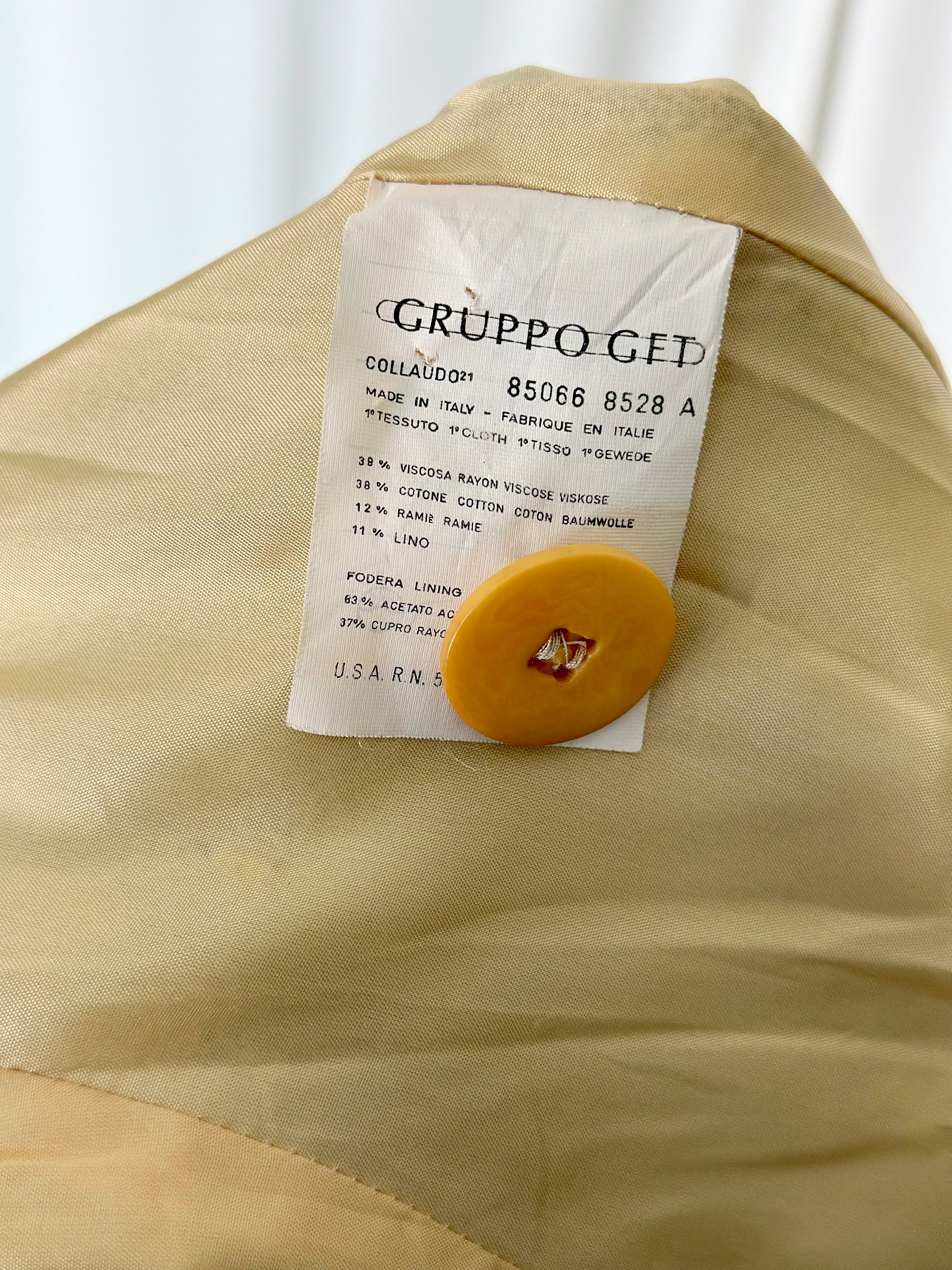 Vintage 80s Giorgio Armani Blazer [S/M]