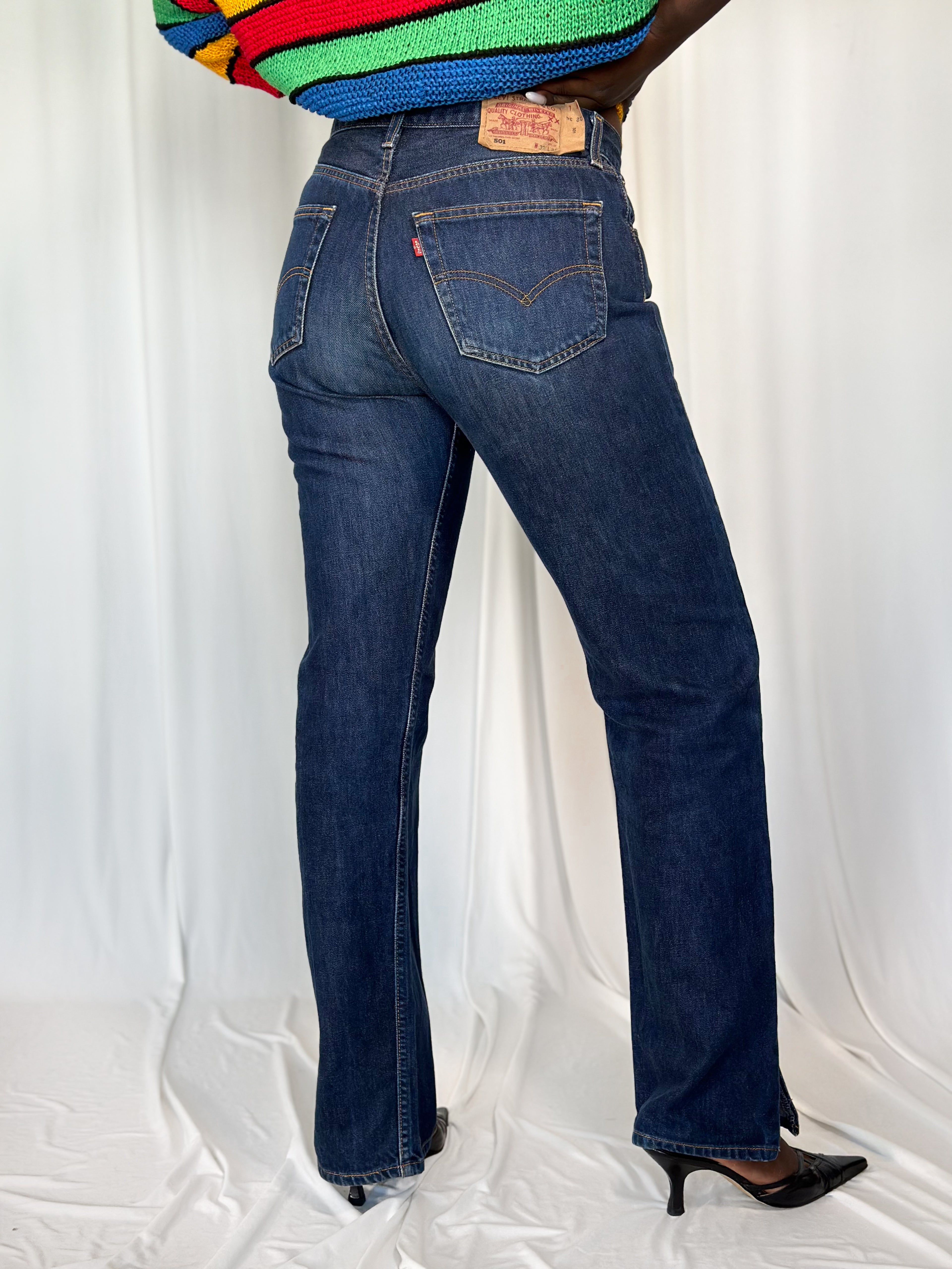 Levi's 501 Blue Jeans [38]