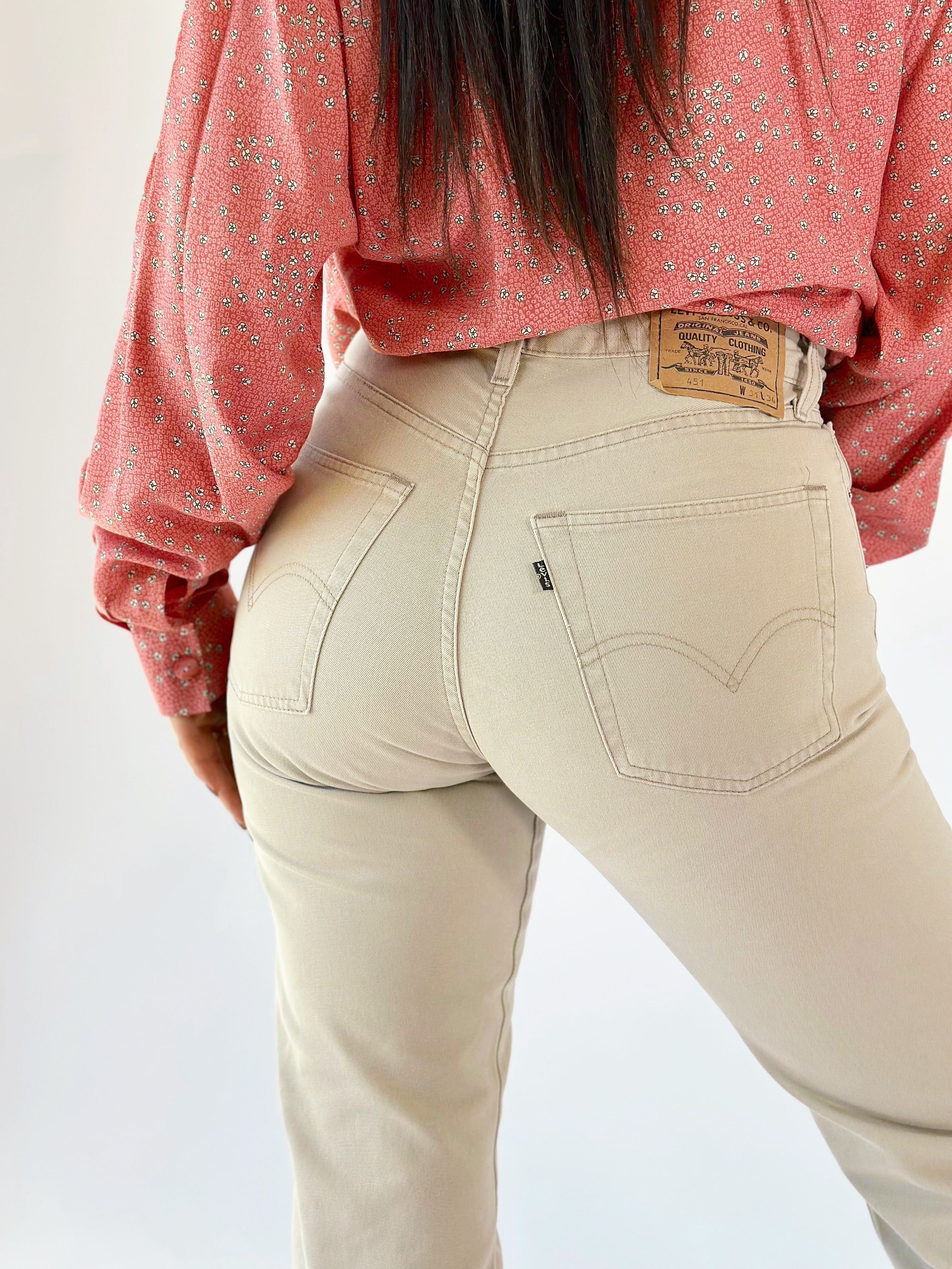 Cream Levi’s Jeans [36]