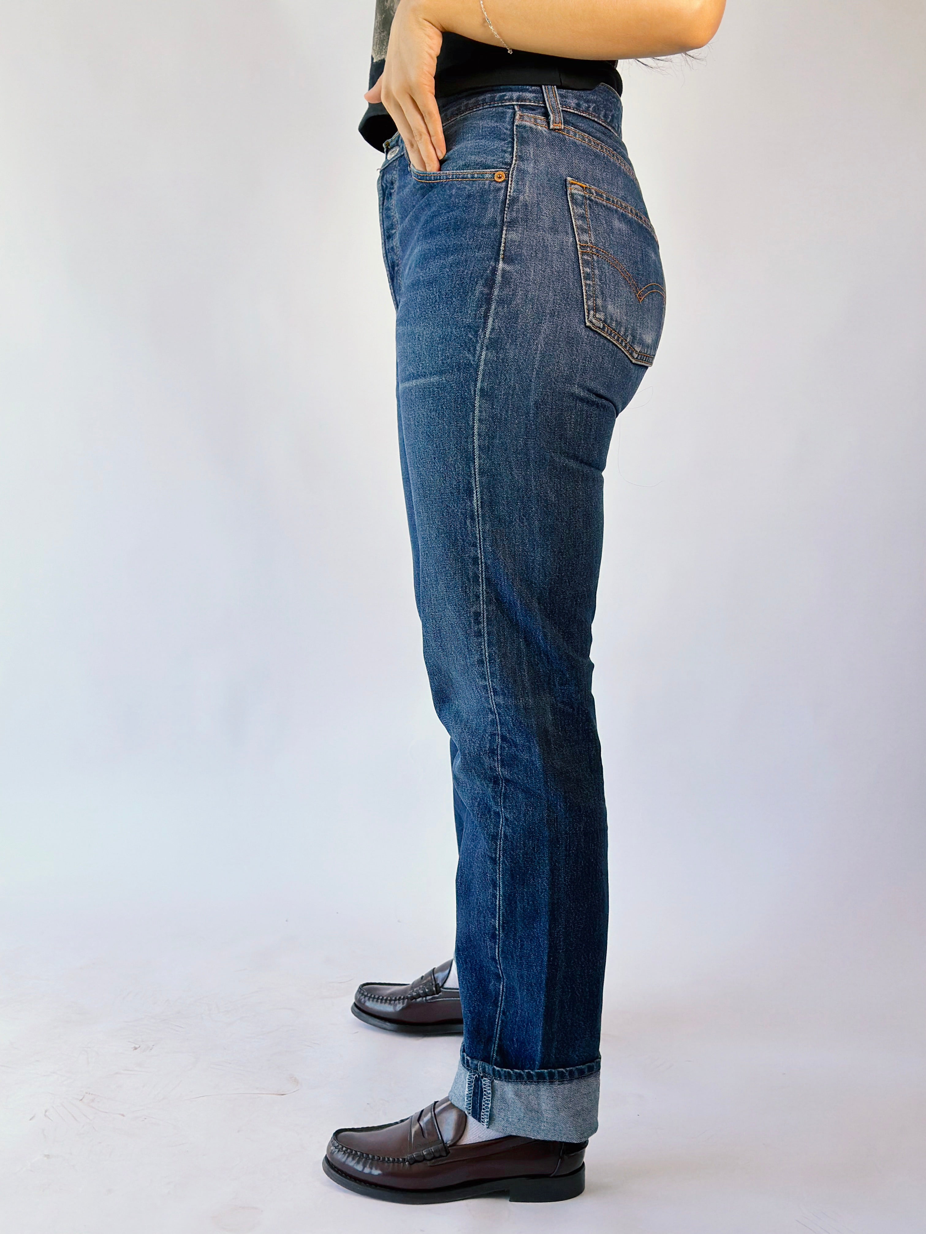 Levi’s Jeans [36]