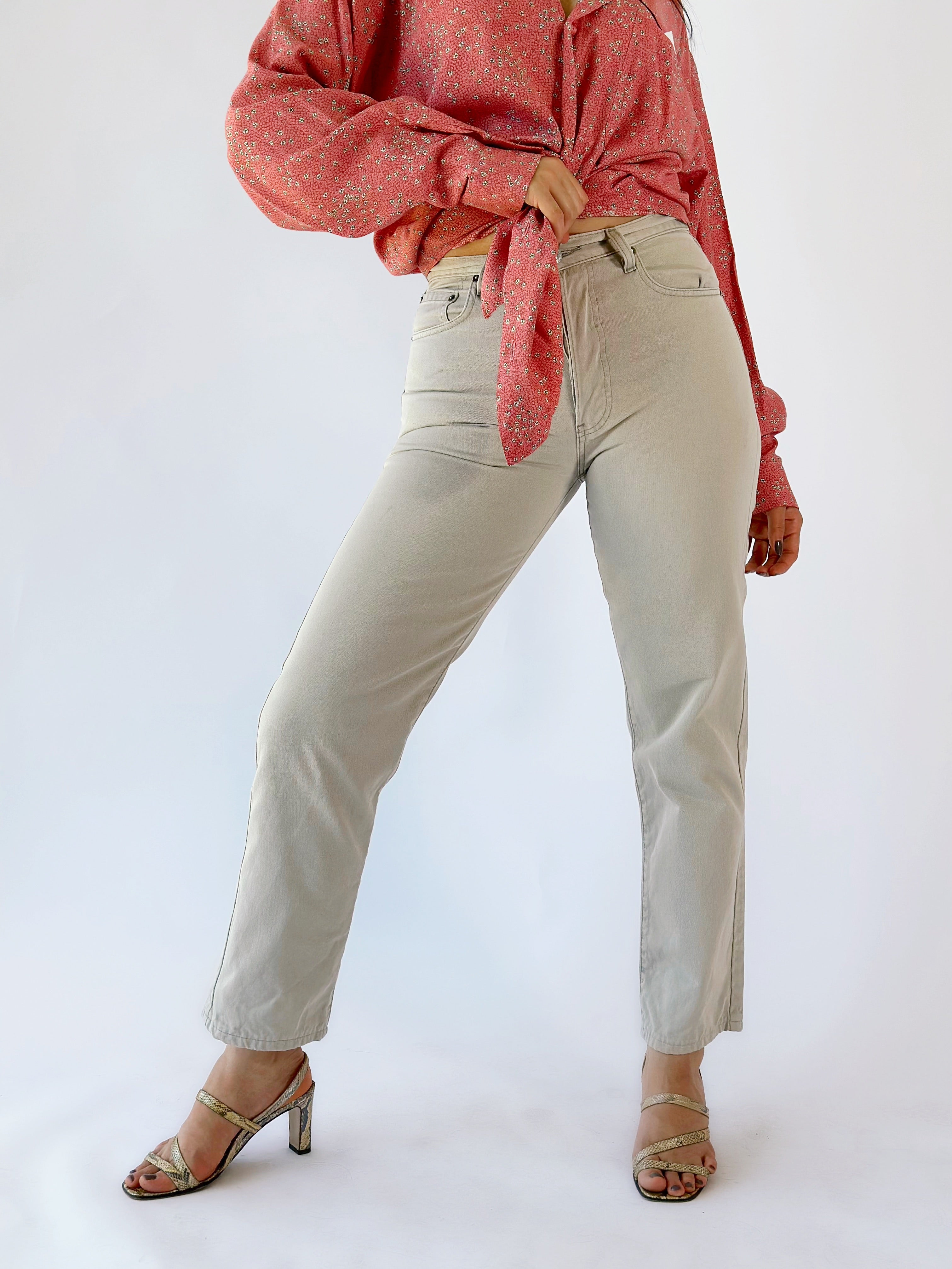 Cream Levi’s Jeans [36]
