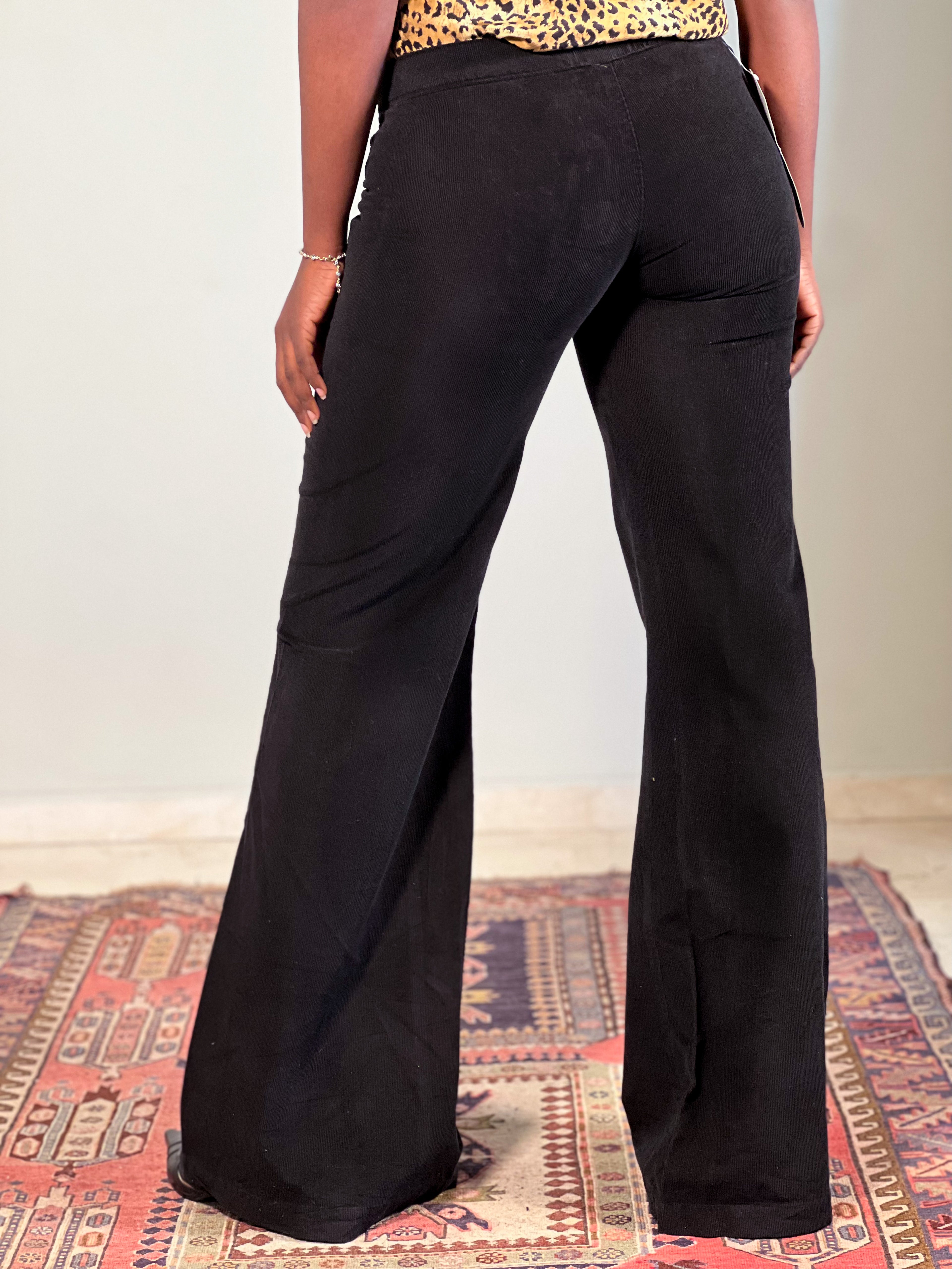 Black Wide Trousers [38]