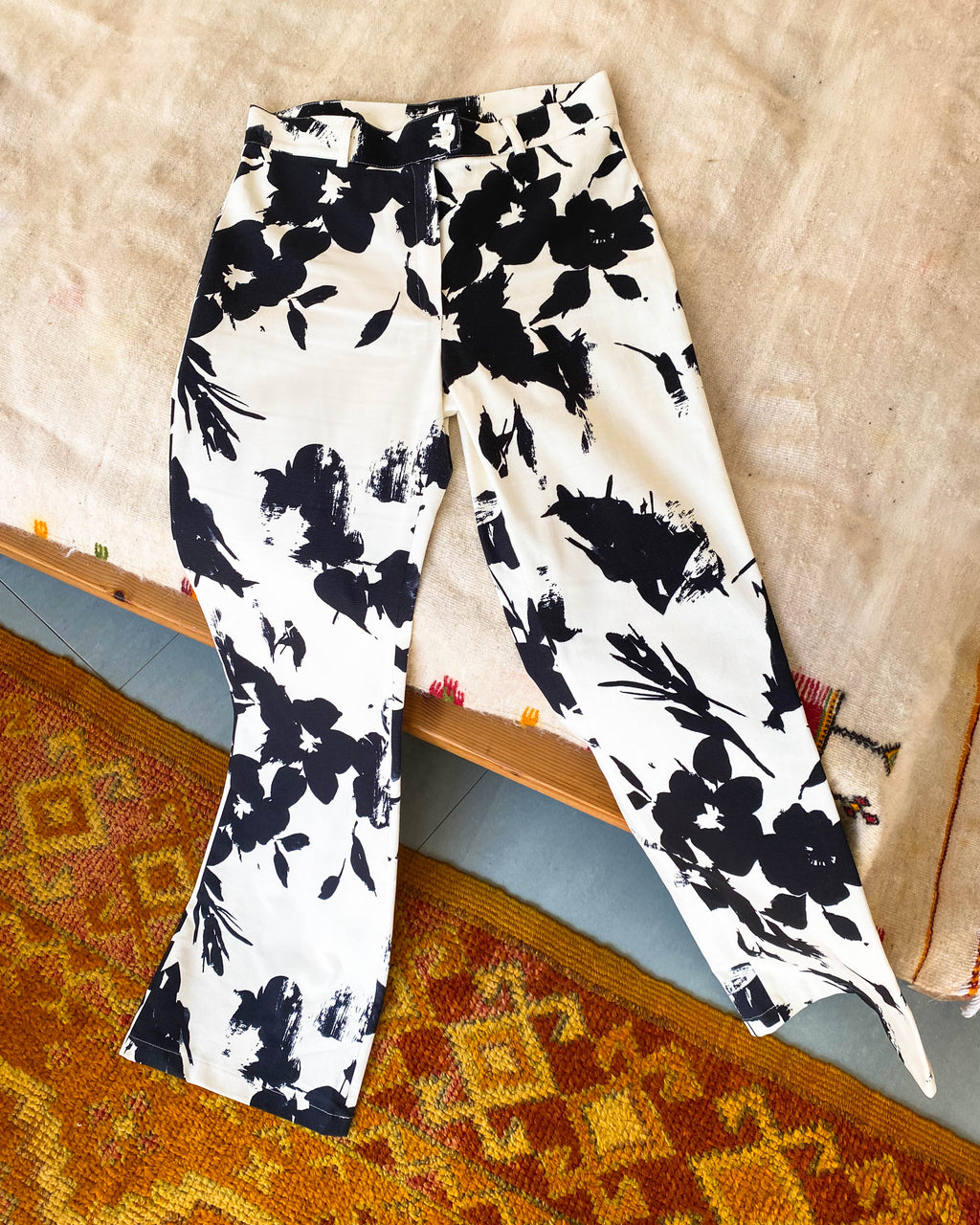 Pantalon rose noire